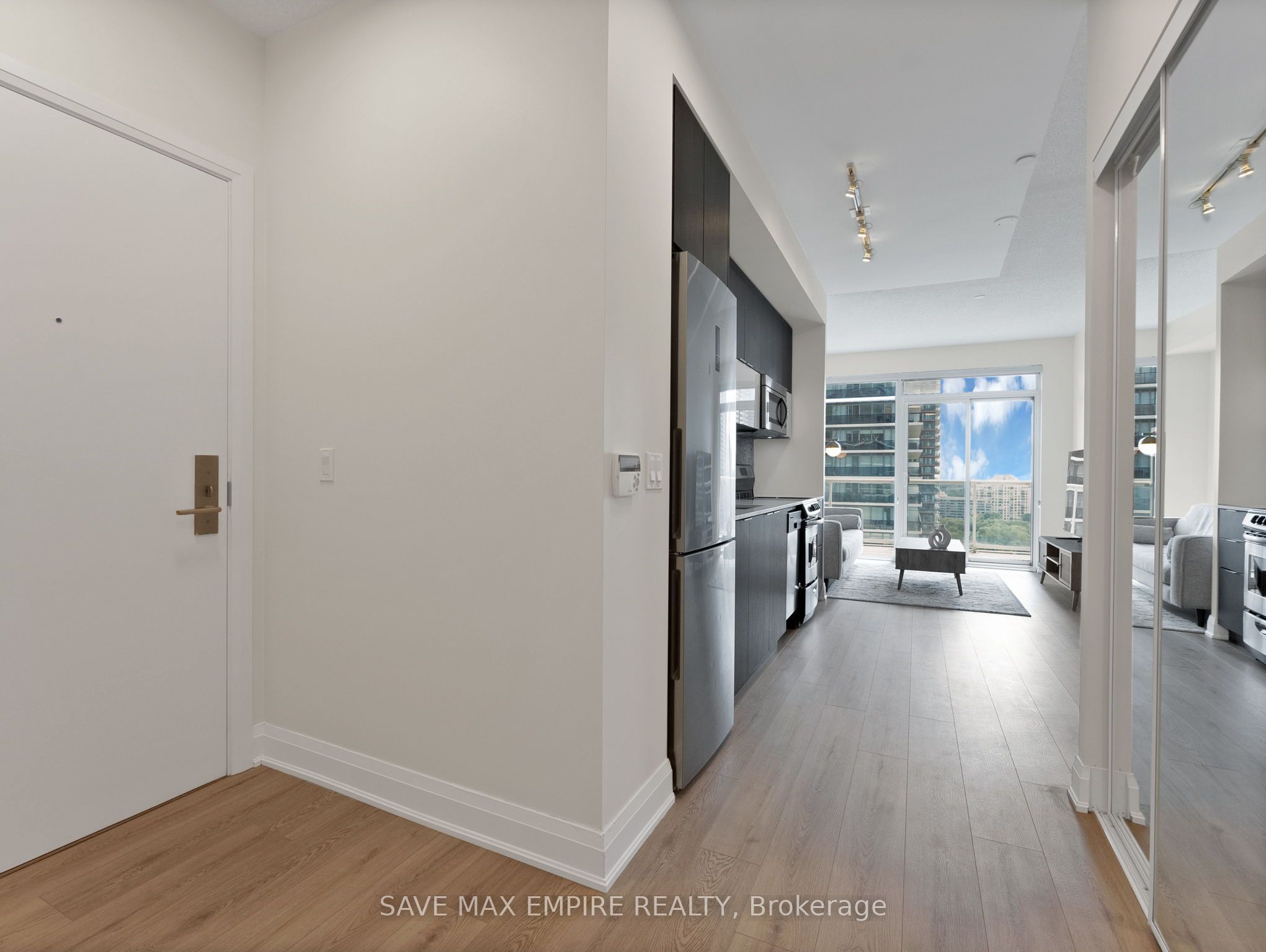 56 Annie Craig Drive 1607, Toronto, ON M8V 0C5 photo 3