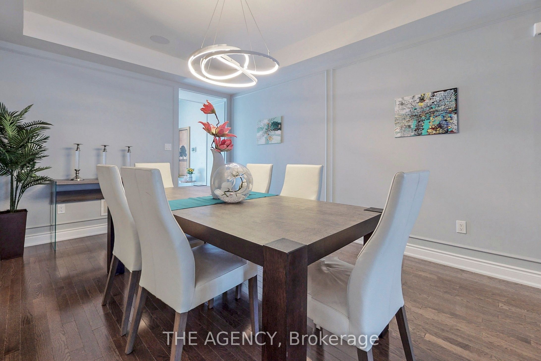 7 Kipling Grove Court, Toronto, ON M9B 0C6 photo 3
