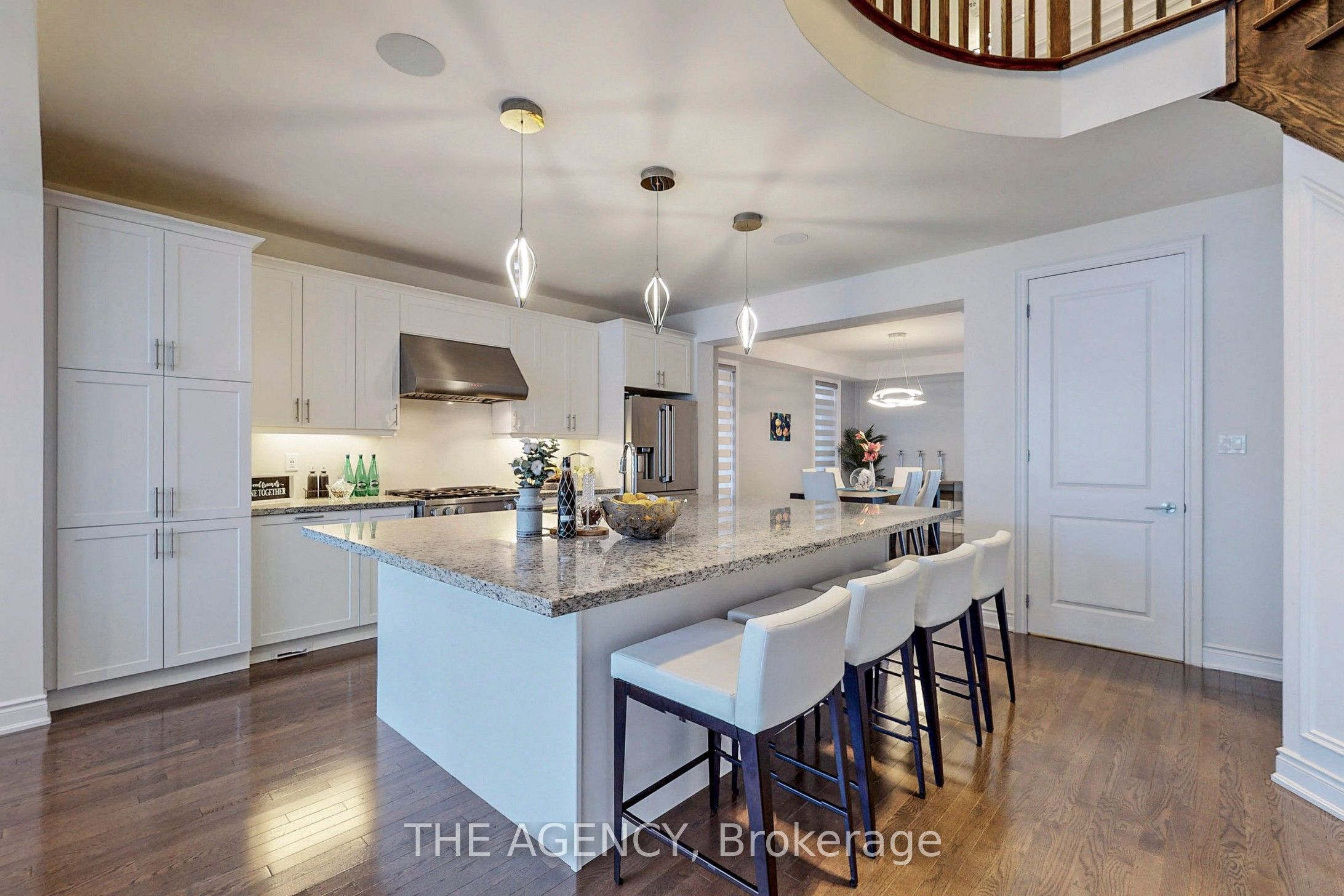 7 Kipling Grove Court, Toronto, ON M9B 0C6 photo 5