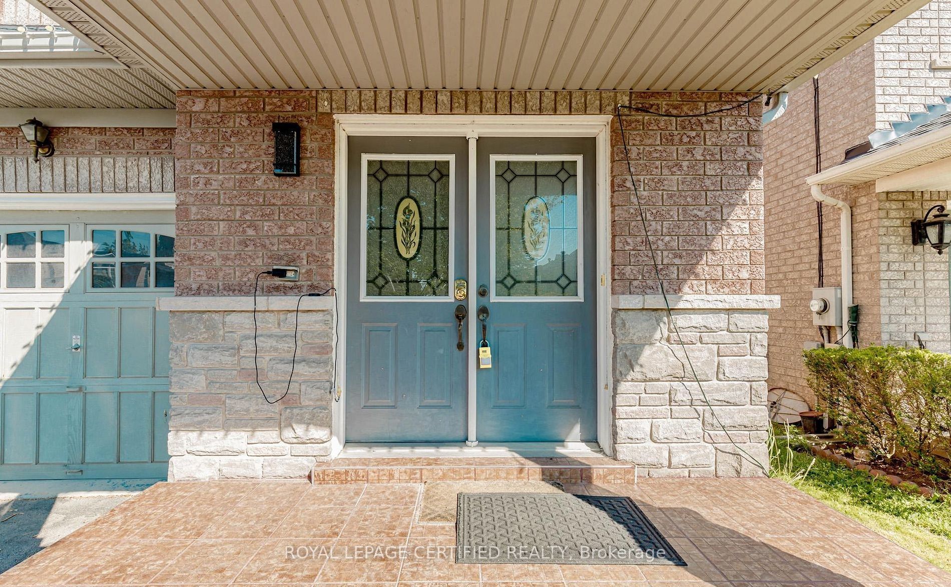 2452 Pathfinder Drive, Burlington, ON L7L 6X9 photo 4