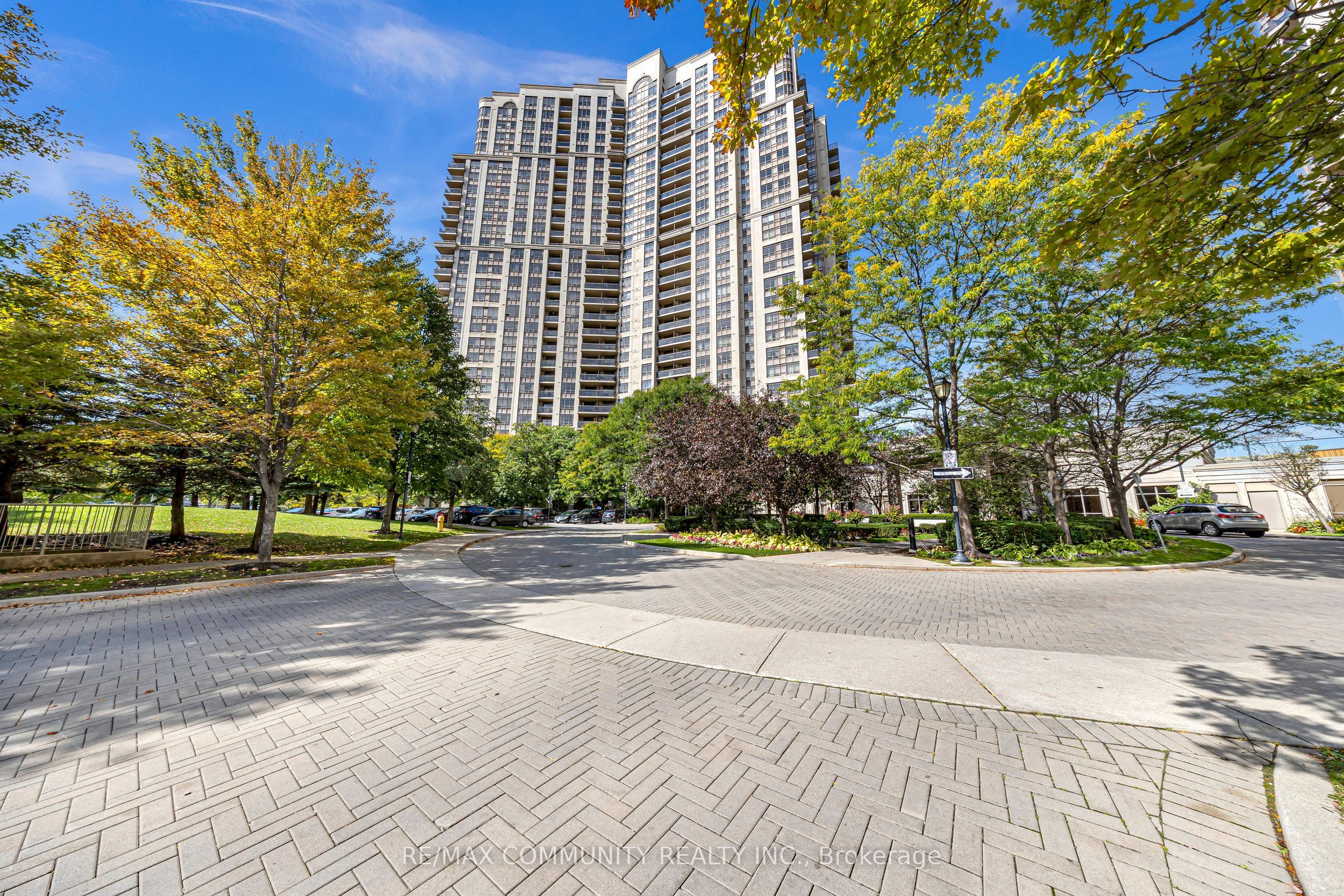 710 Humberwood Boulevard 2808, Toronto, ON M9W 7J5 photo 2