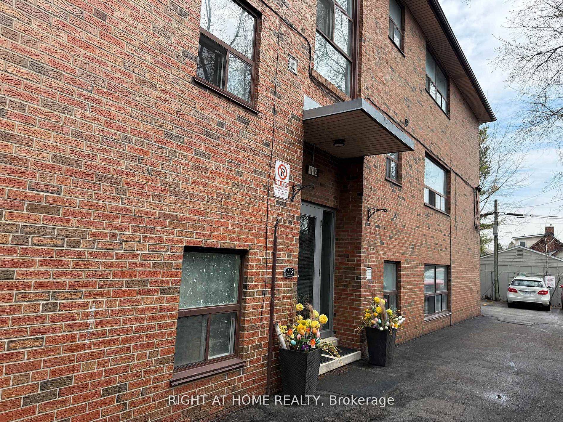 115 Eighth Street 3, Toronto, ON M8V 3C5 photo 2
