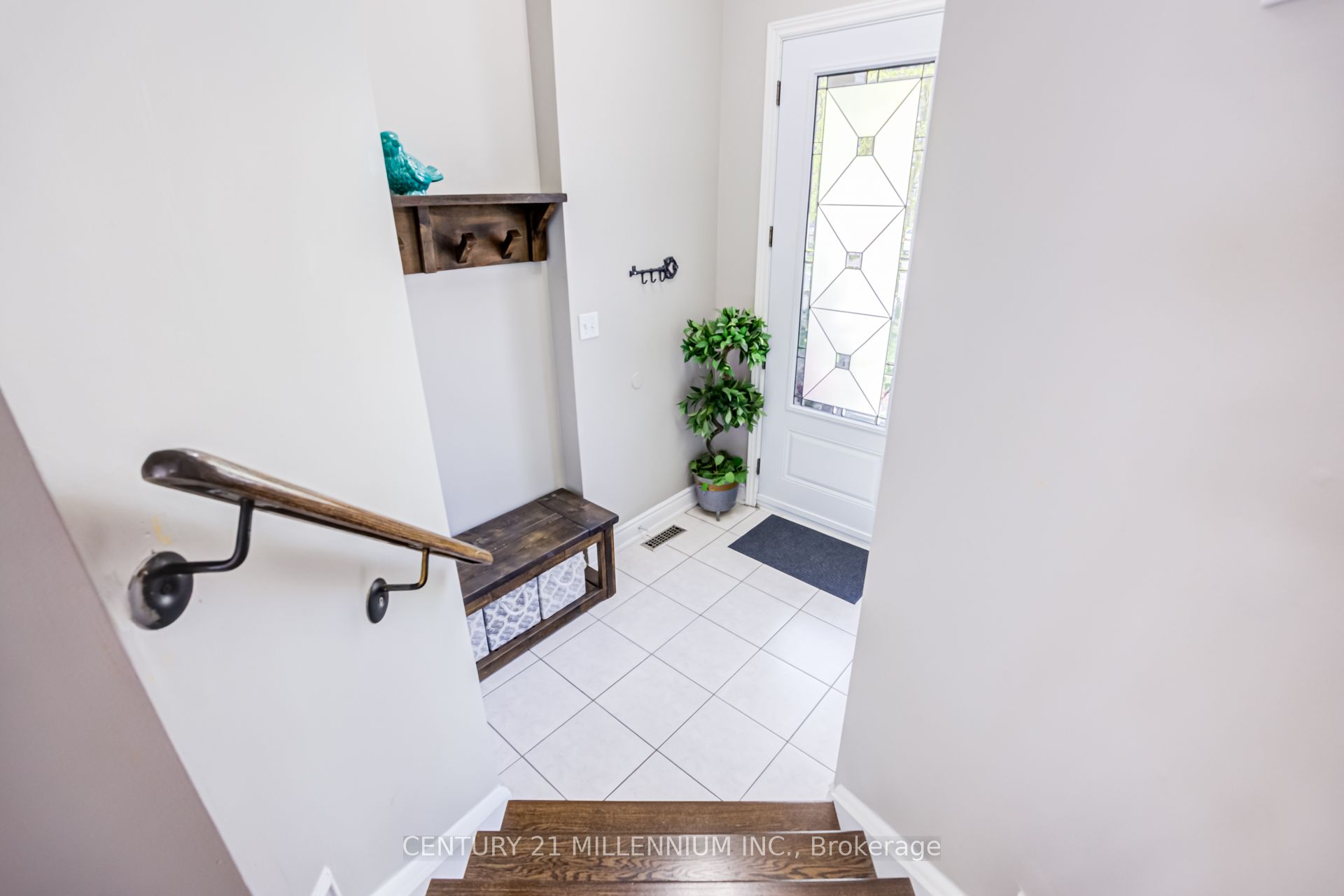 7 Bramoak Crescent, Brampton, ON L7A 1T7 photo 3