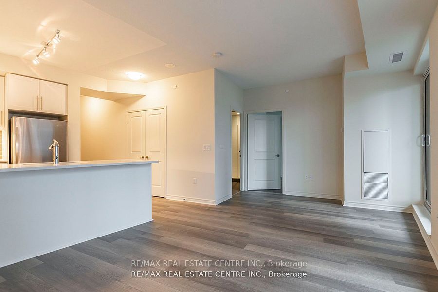 39 Annie Craig Drive 1401, Toronto, ON M8V 0H1 photo 2