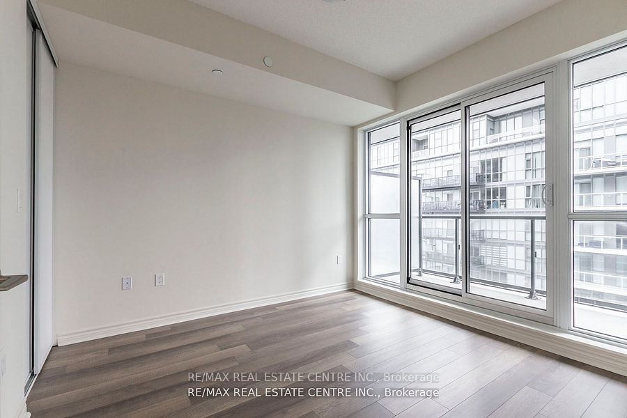 39 Annie Craig Drive 1401, Toronto, ON M8V 0H1 photo 3