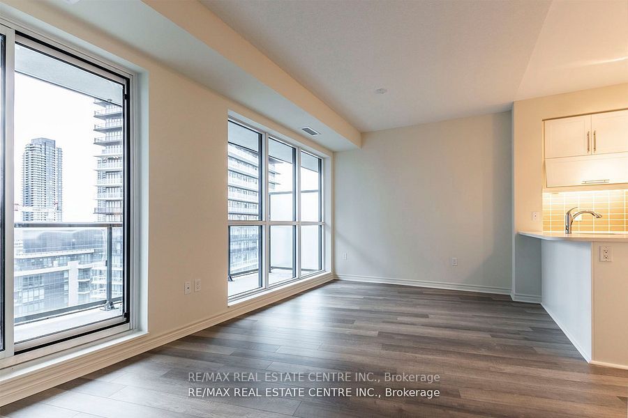 39 Annie Craig Drive 1401, Toronto, ON M8V 0H1 photo 5