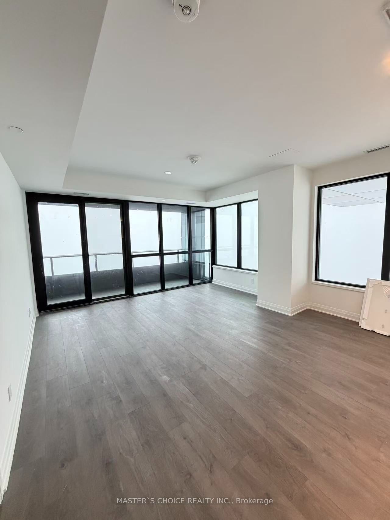 4015 The Exchange Drive 4204, Mississauga, ON L5B 0N9 photo 3
