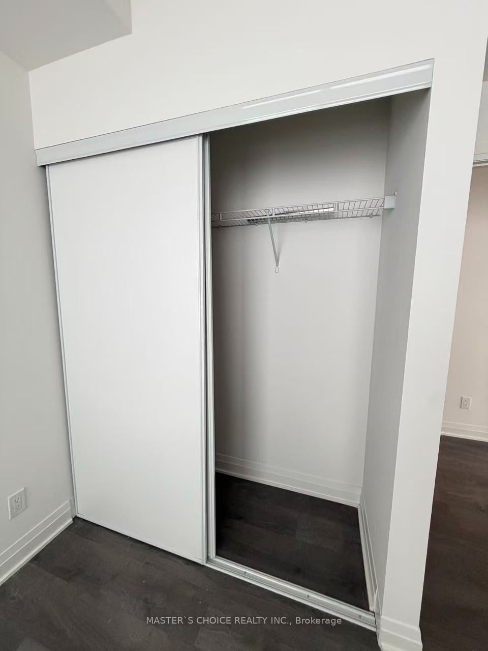4015 The Exchange Drive 4204, Mississauga, ON L5B 0N9 photo 5