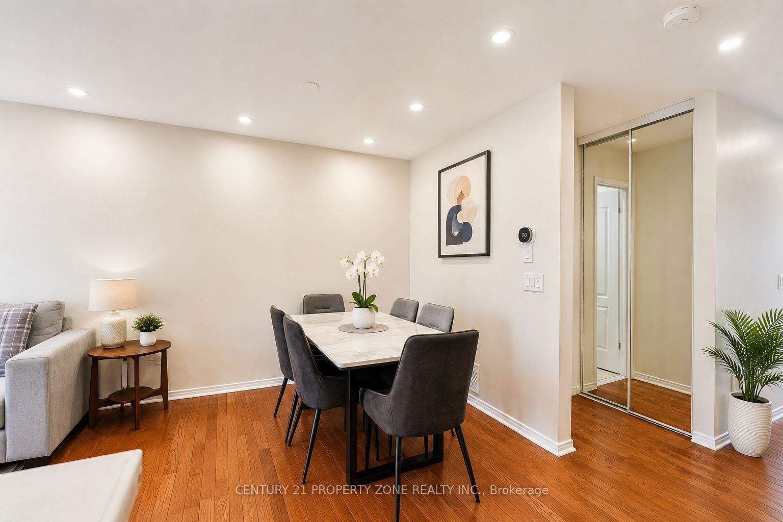 5030 Heatherleigh Avenue 50, Mississauga, ON L5V 2G7 photo 4