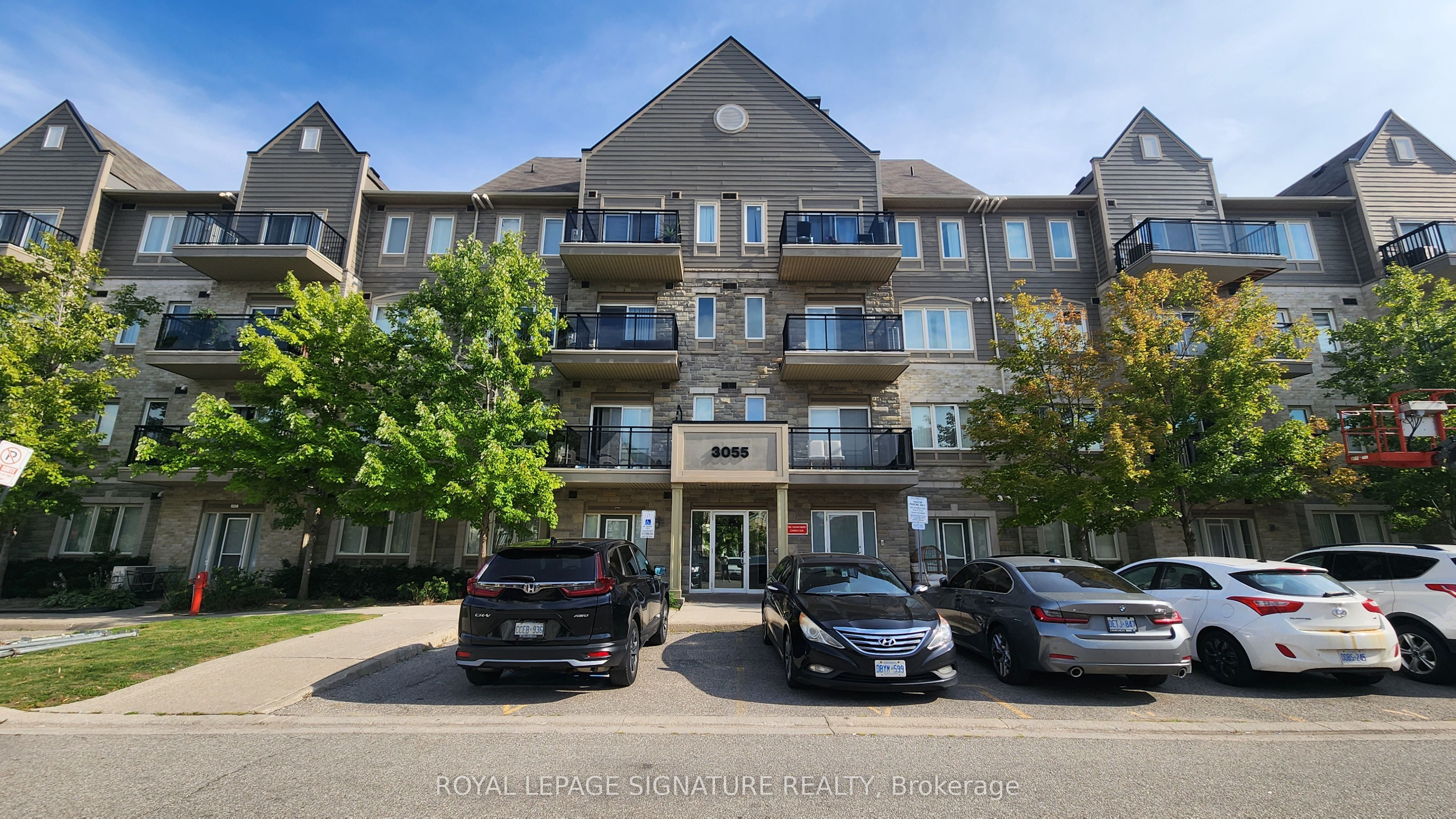3055 Thomas Street 406, Mississauga, ON L5M 0M4