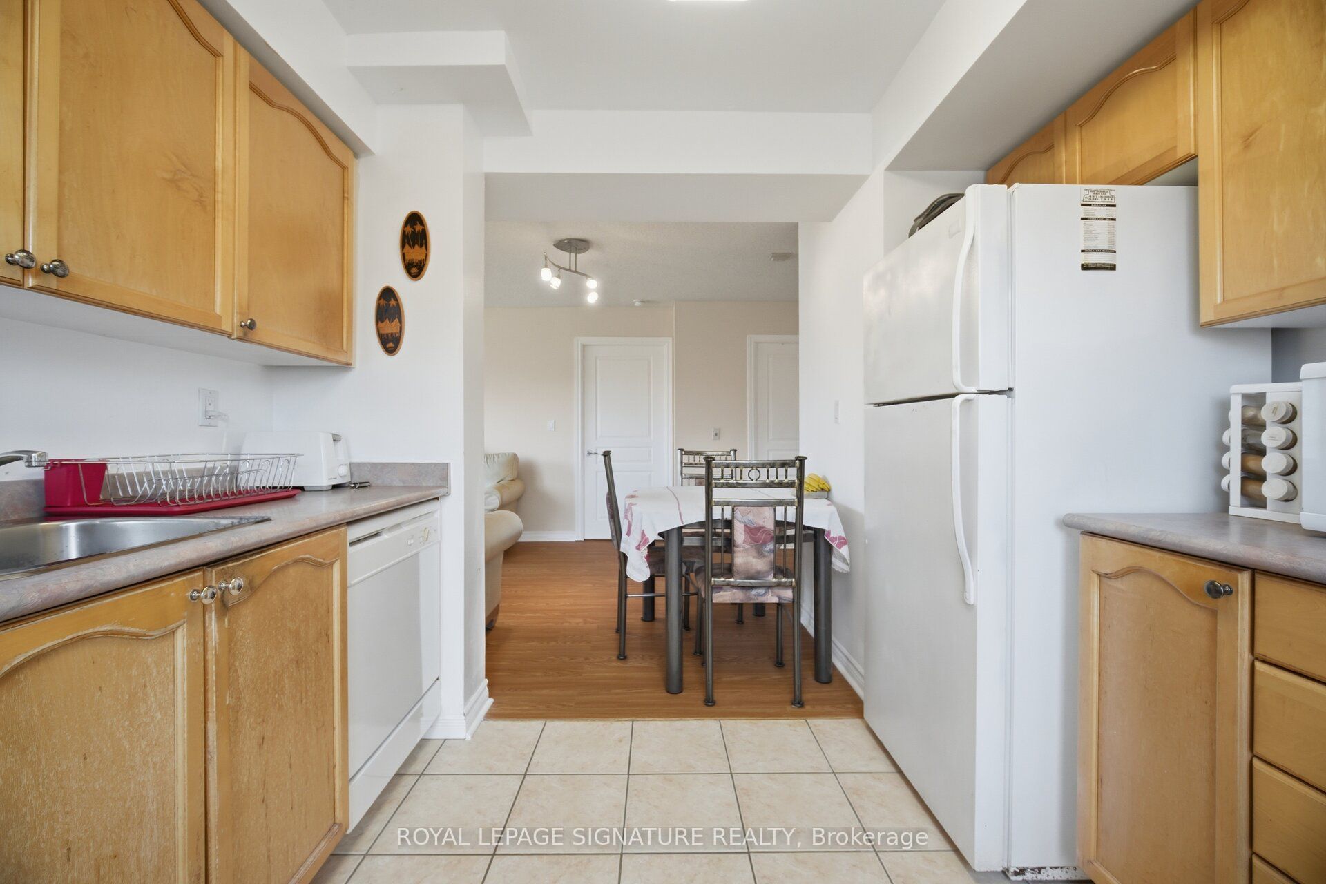 300 Ray Lawson Boulevard 313, Brampton, ON L6Y 5H5 photo 5