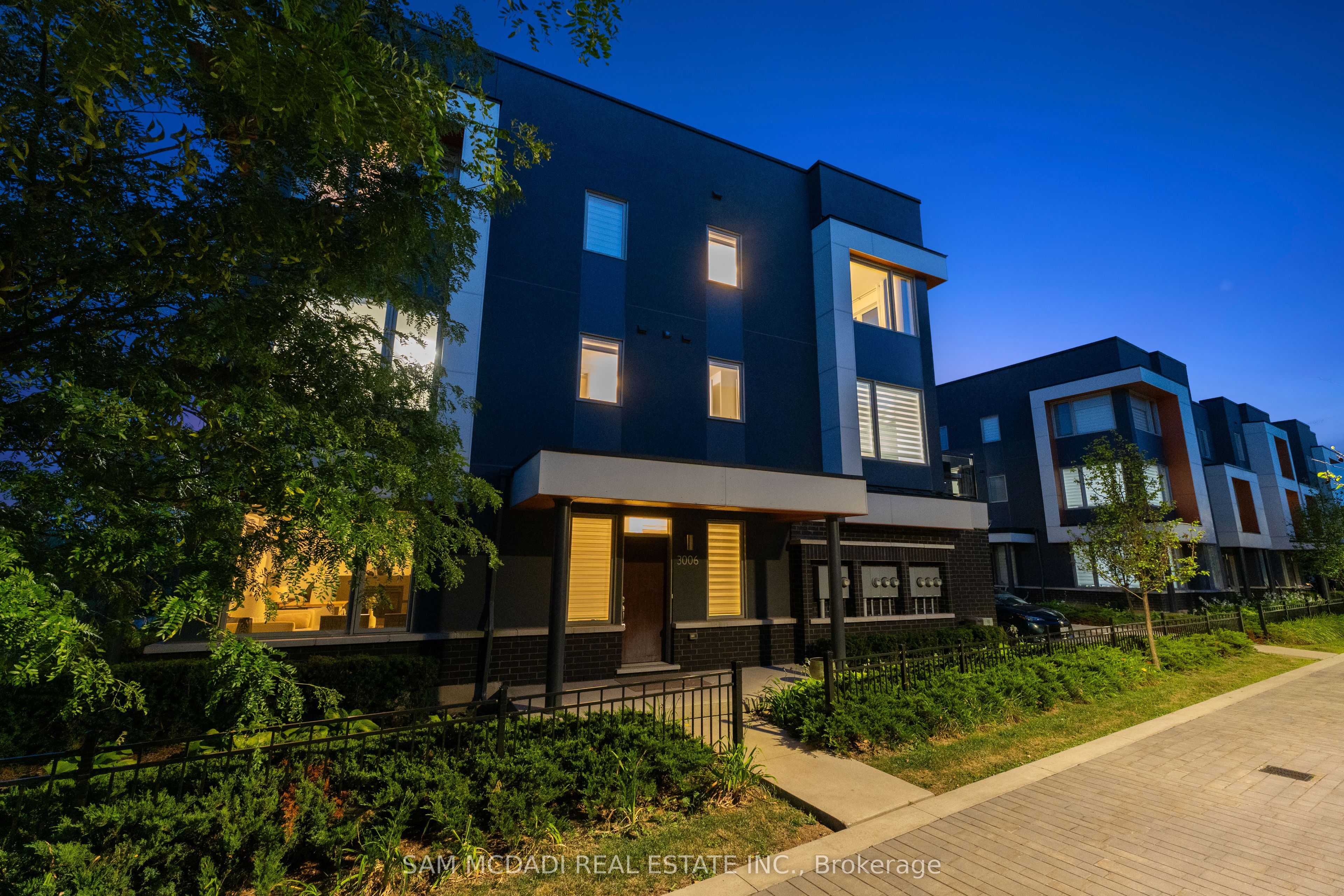 3006 Creekshore Common 34, Oakville, ON L6M 0Y6 photo 2