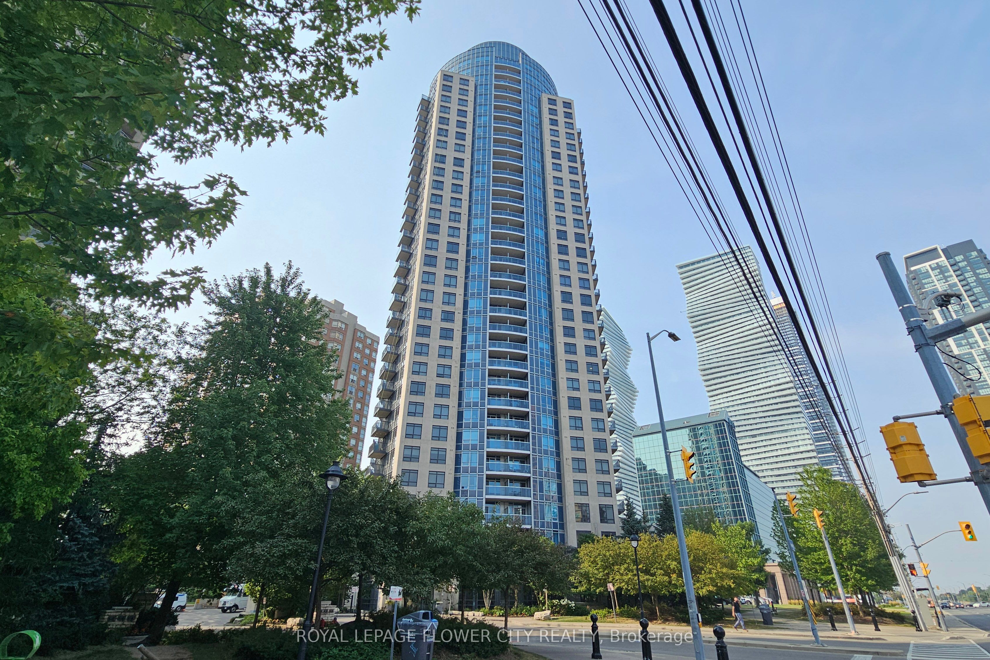 330 Burnhamthorpe Road W 1902, Mississauga, ON L5B 0E1