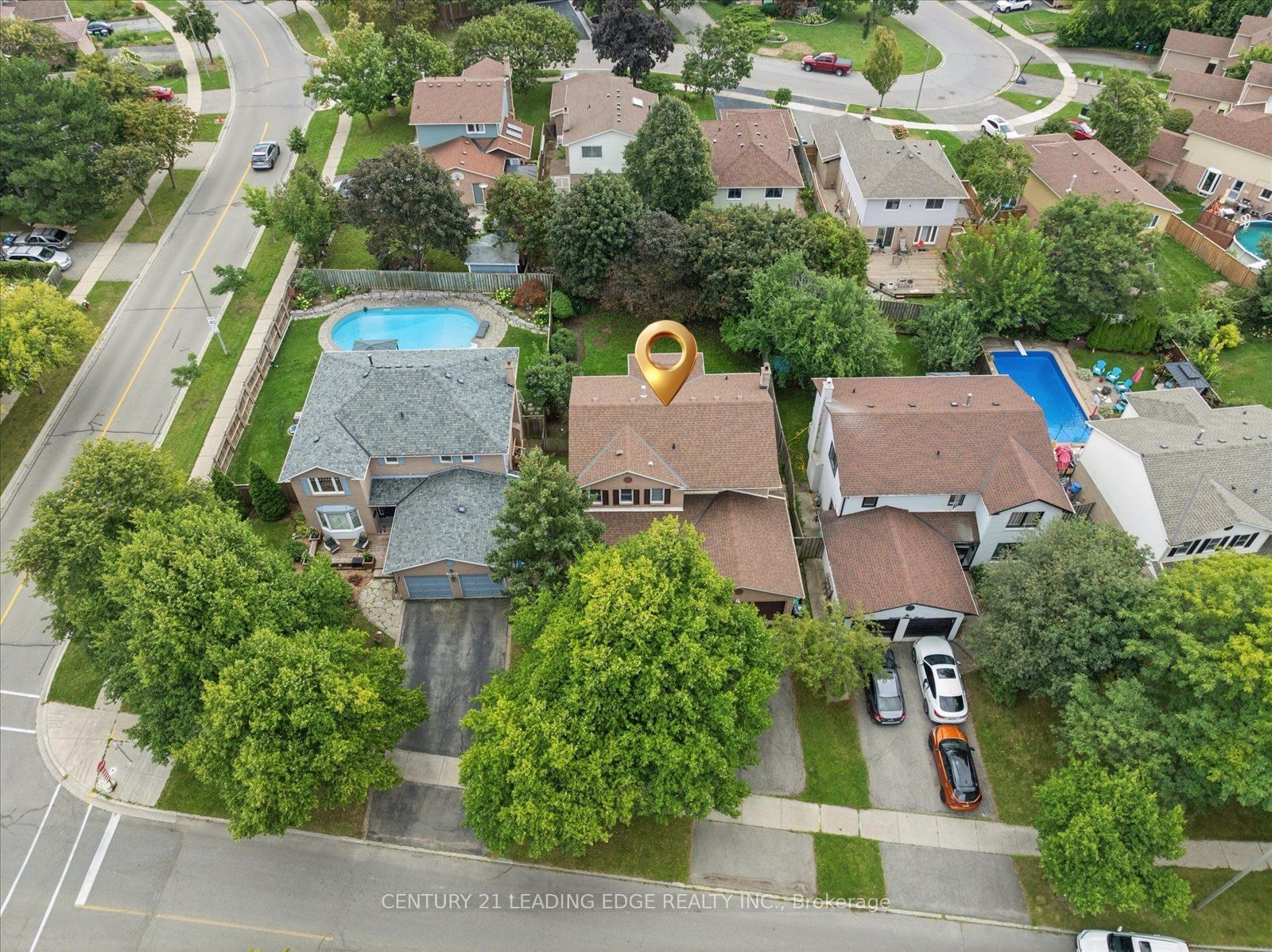 3074 Tours Road, Mississauga, ON L5N 3J2 photo 3
