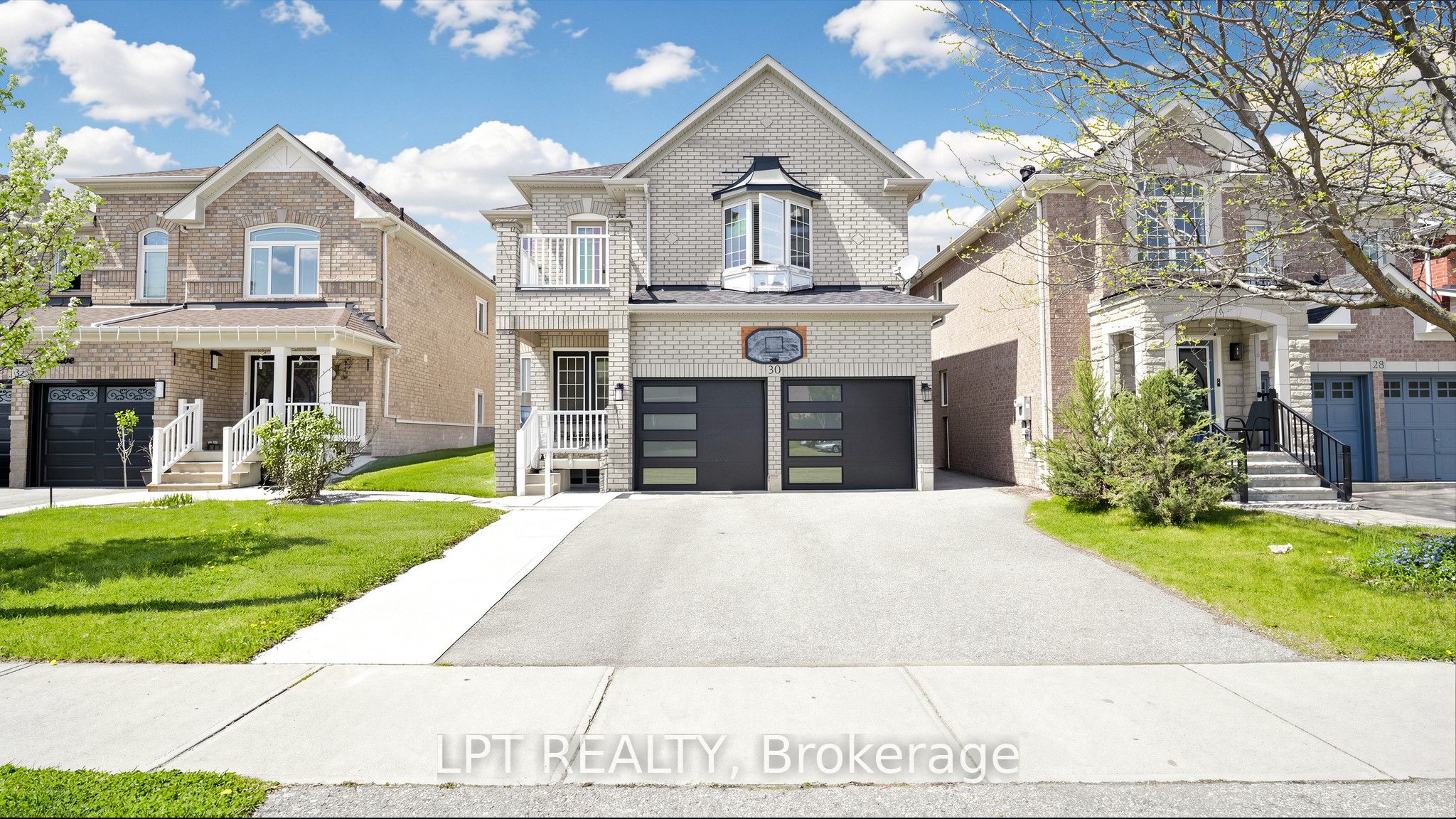 30 RANCHERO Drive, Brampton, ON L7A 3C6