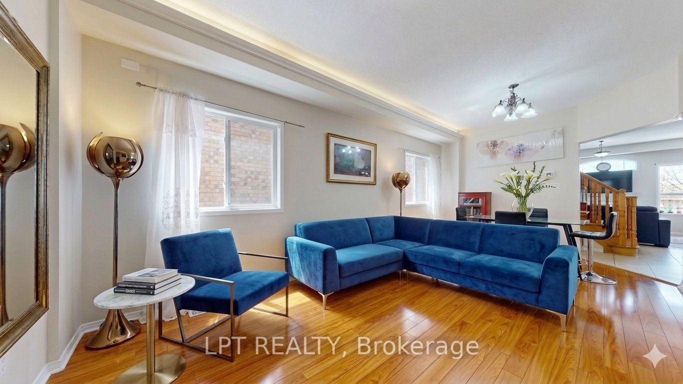 30 RANCHERO Drive, Brampton, ON L7A 3C6 photo 2