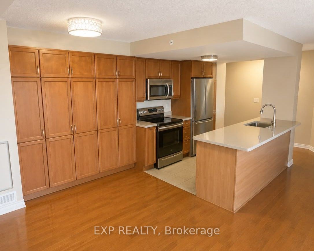 350 Princess Royal Drive 1605, Mississauga, ON L5B 4N1 photo 5