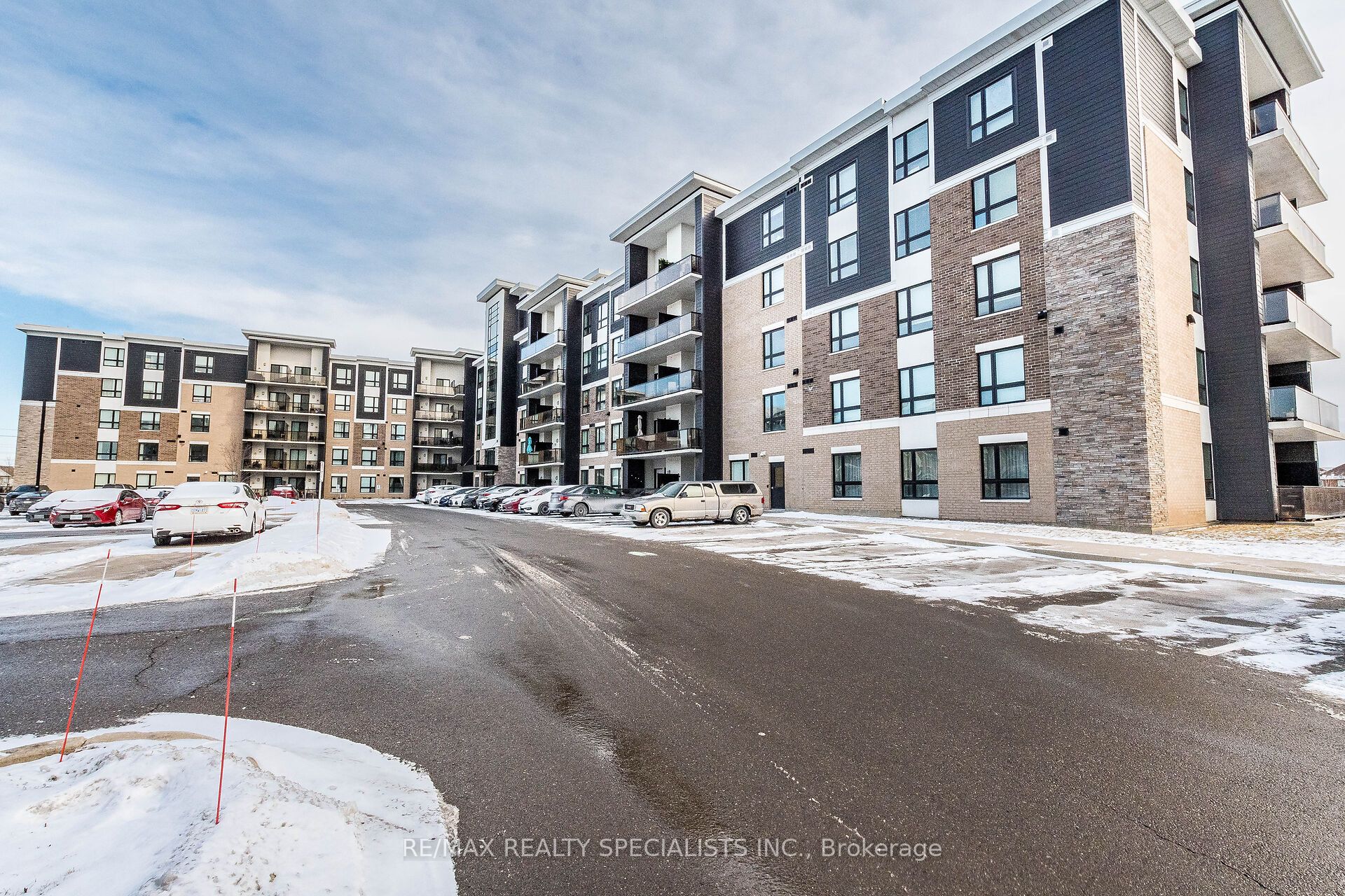 640 Sauve Street 221, Milton, ON L9T 7E3 photo 5