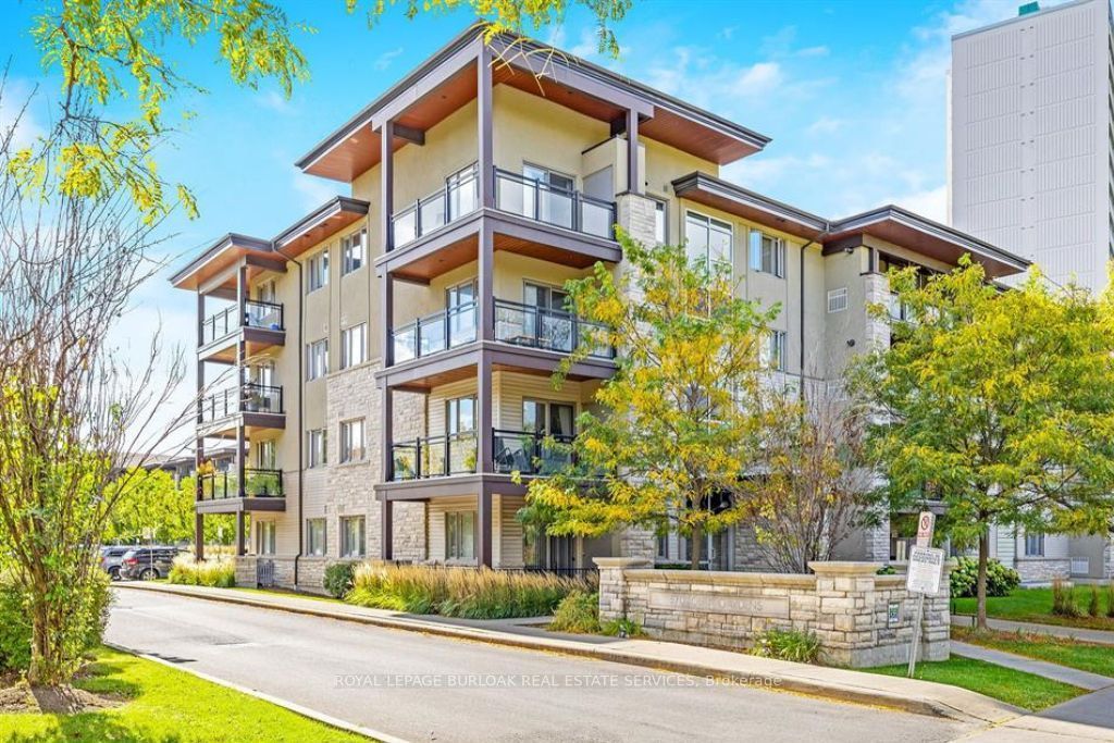 570 Lolita Gardens 218, Mississauga, ON L5A 0A1