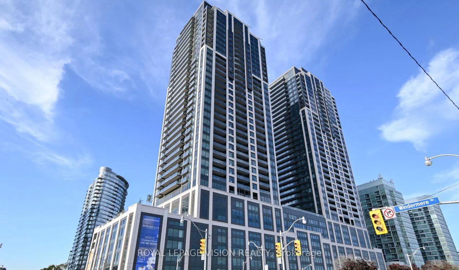 1928 Lakeshore Boulevard W 2217, Toronto, ON M6S 0B1