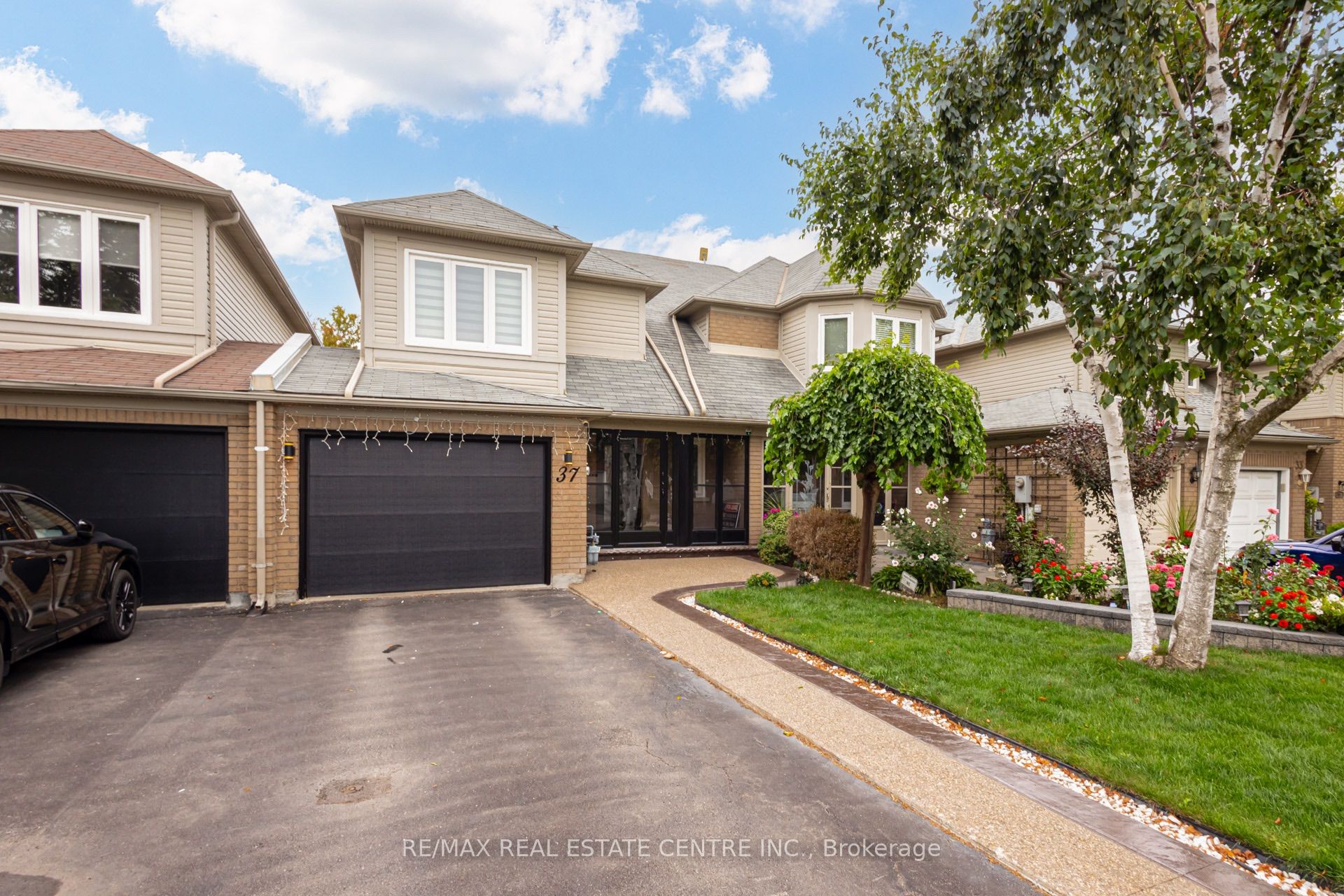 37 Woodstream Avenue, Brampton, ON L6R 1N7