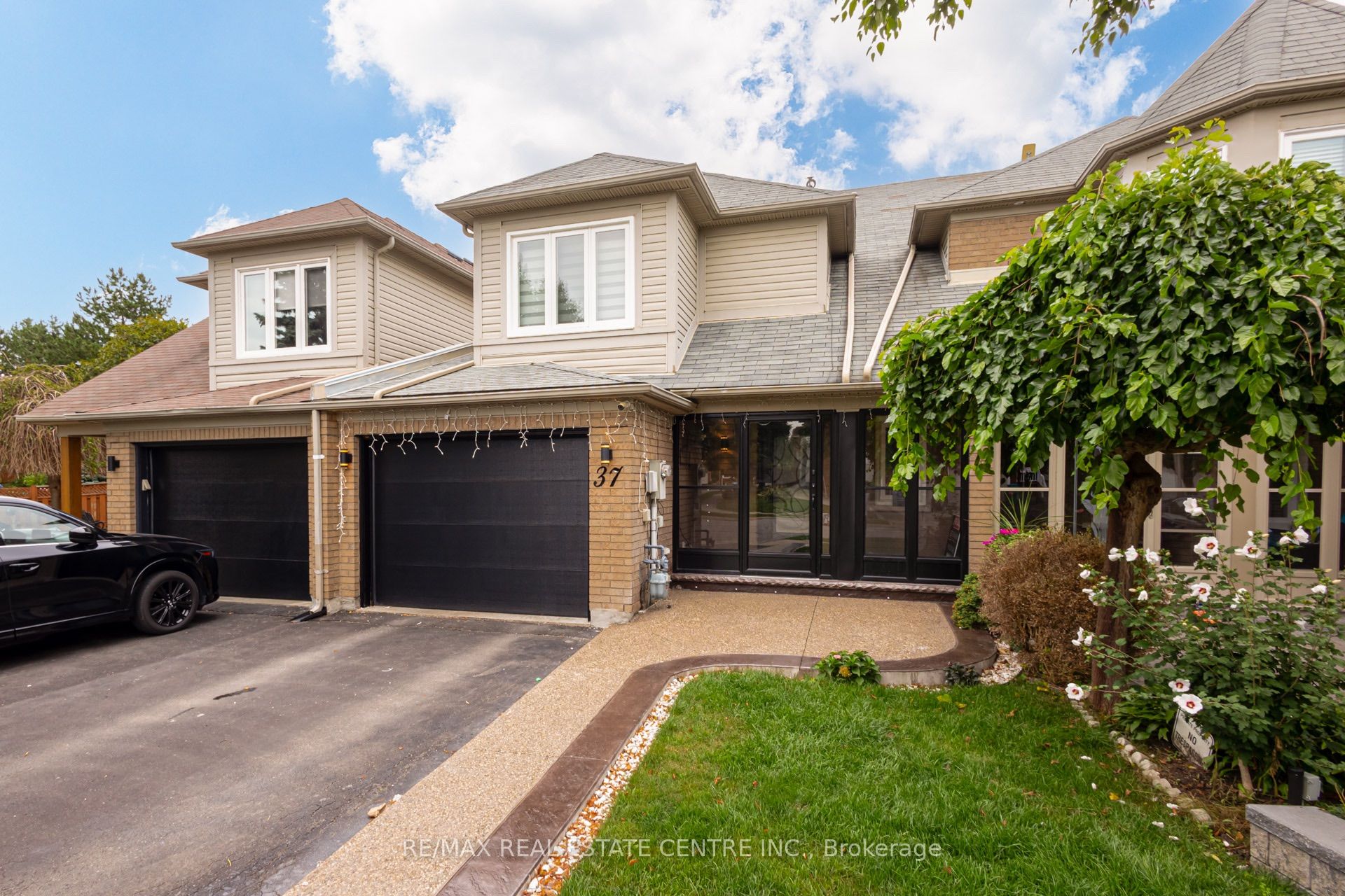 37 Woodstream Avenue, Brampton, ON L6R 1N7 photo 2