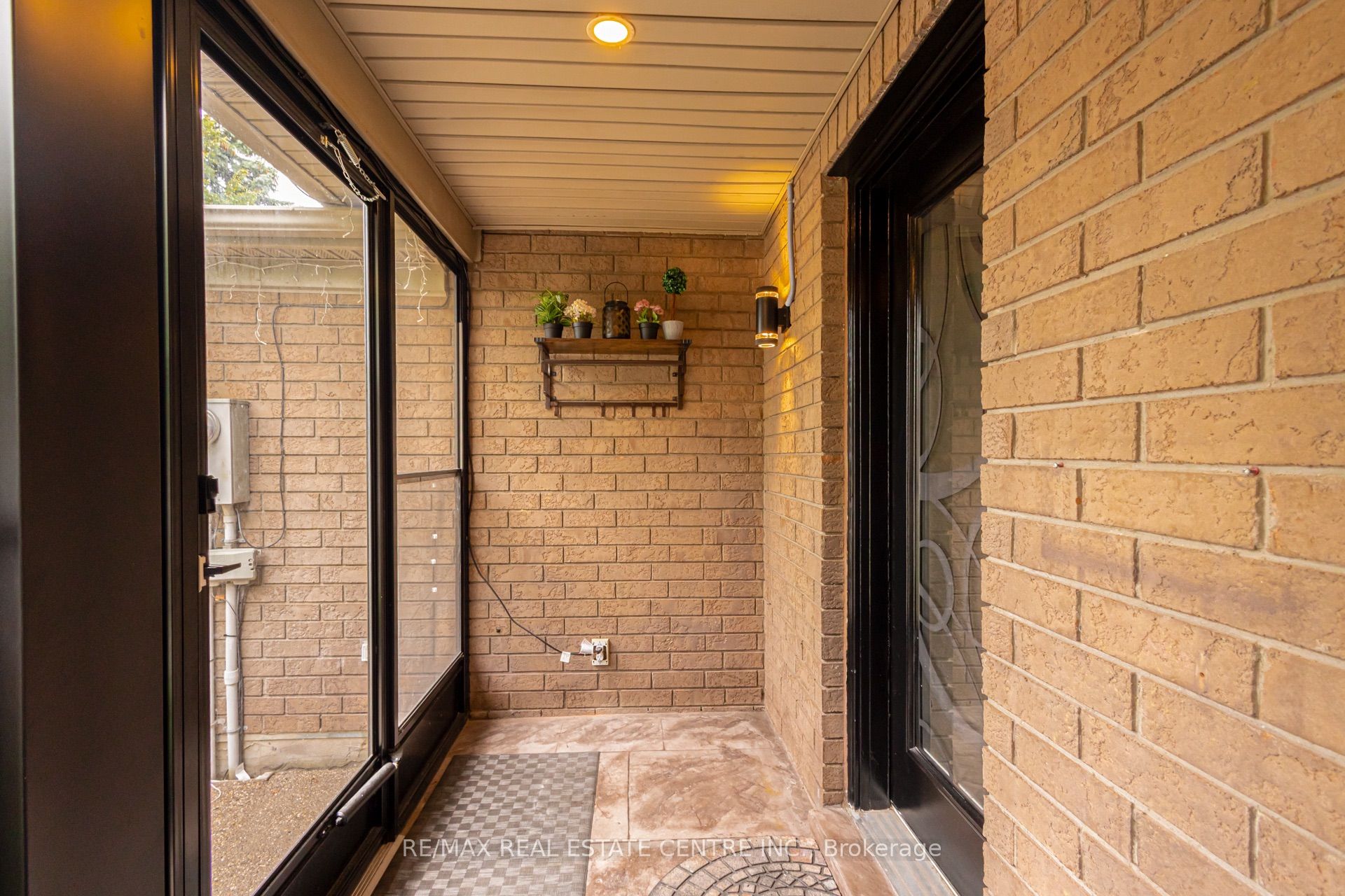 37 Woodstream Avenue, Brampton, ON L6R 1N7 photo 4