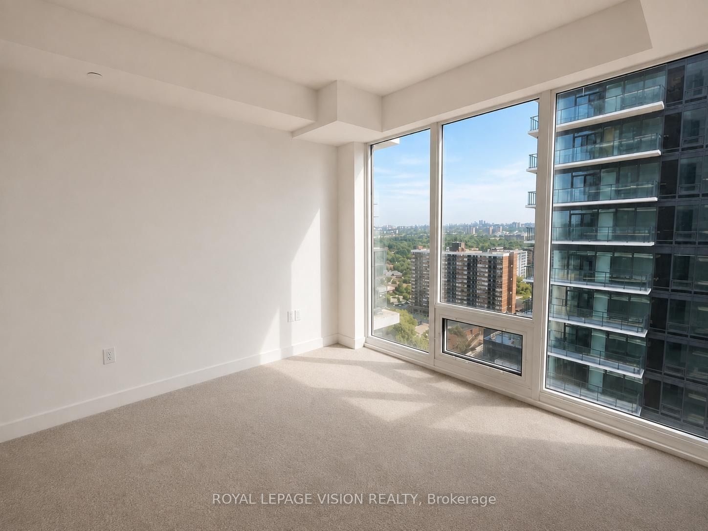 4010 Eglinton Avenue W 1905, Toronto, ON M9A 0G5 photo 2