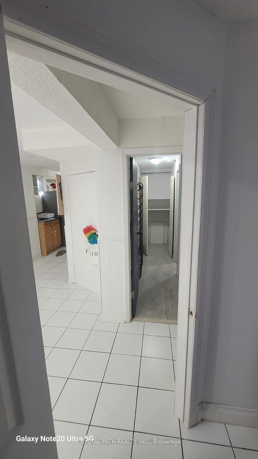 3308 Martins Pine Crescent Basement, Mississauga, ON L5L 1G4 photo 5