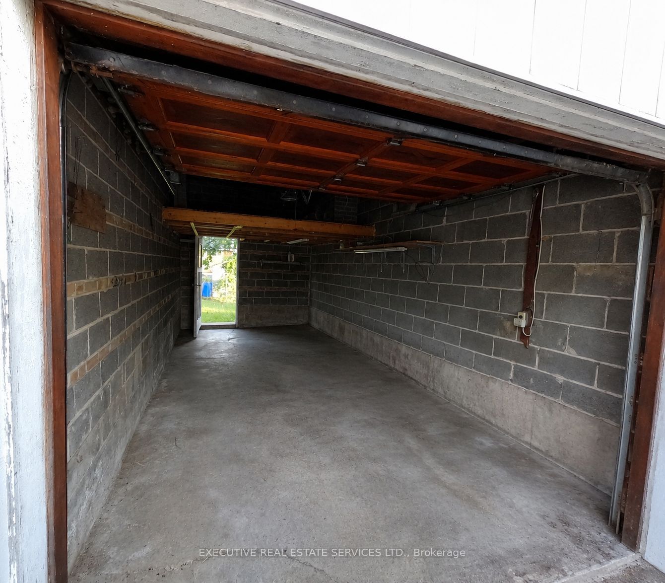 41 Ludgate Drive, Toronto, ON M9W 2Y2 photo 2