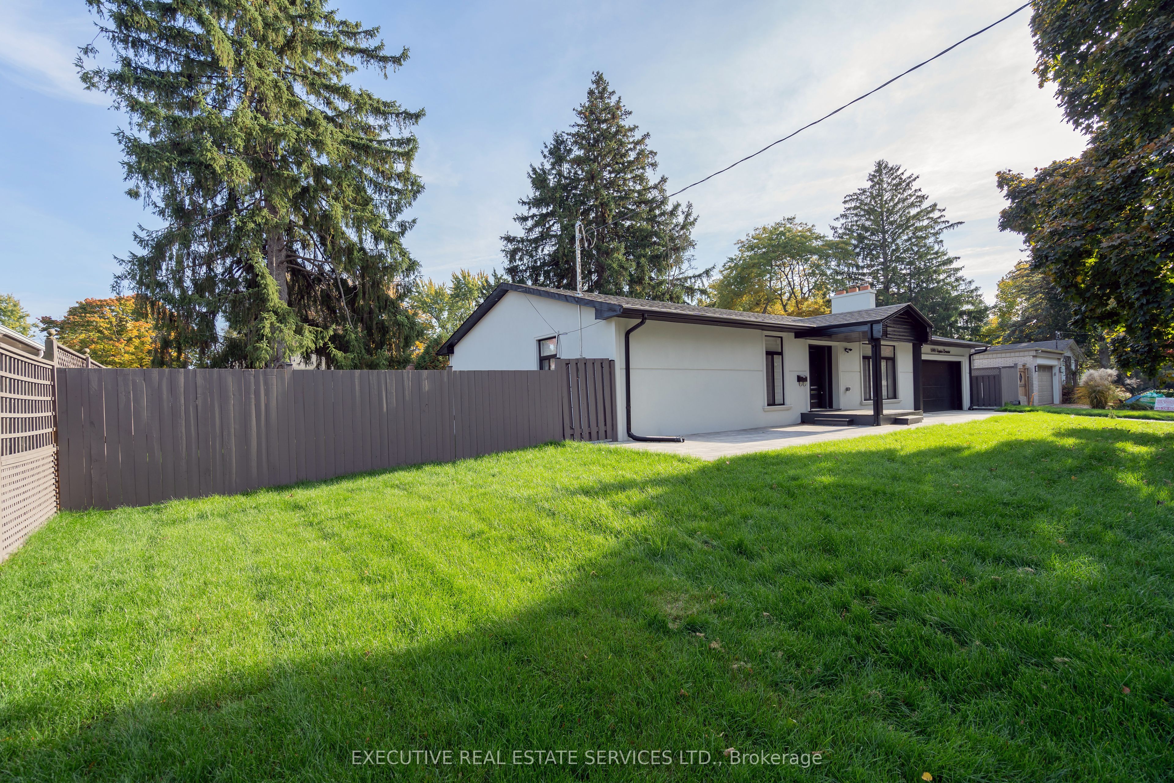 646 Sequin Crescent, Mississauga, ON L5H 1W5 photo 5