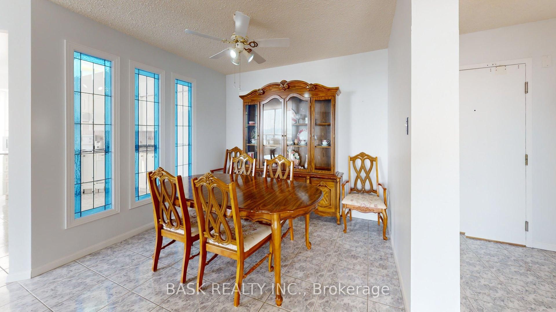 12 Laurelcrest Street 907, Brampton, ON L6S 5Y4 photo 5