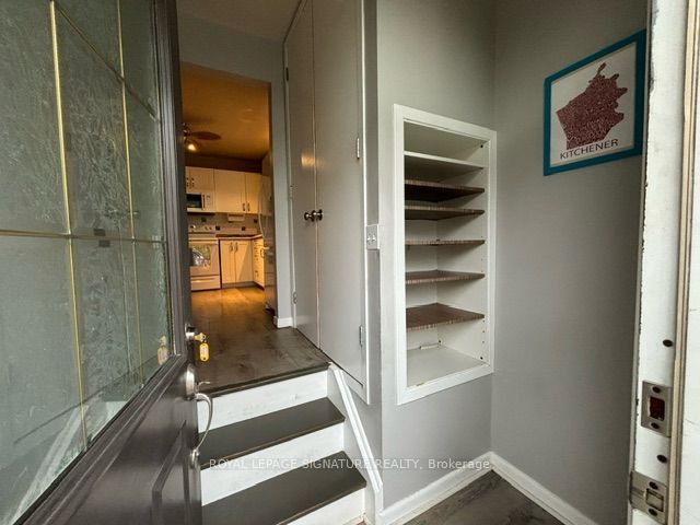 2551 Padstow Crescent UPPER, Mississauga, ON L5J 2G2 photo 3