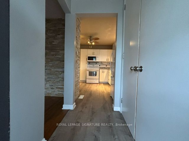 2551 Padstow Crescent UPPER, Mississauga, ON L5J 2G2 photo 4