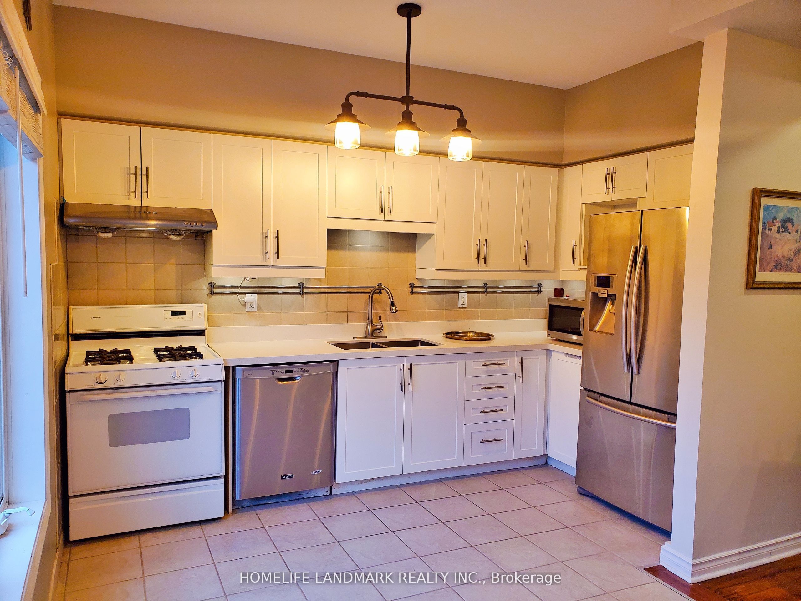 176 Glenashton Drive, Oakville, ON L6H 6H6 photo 5