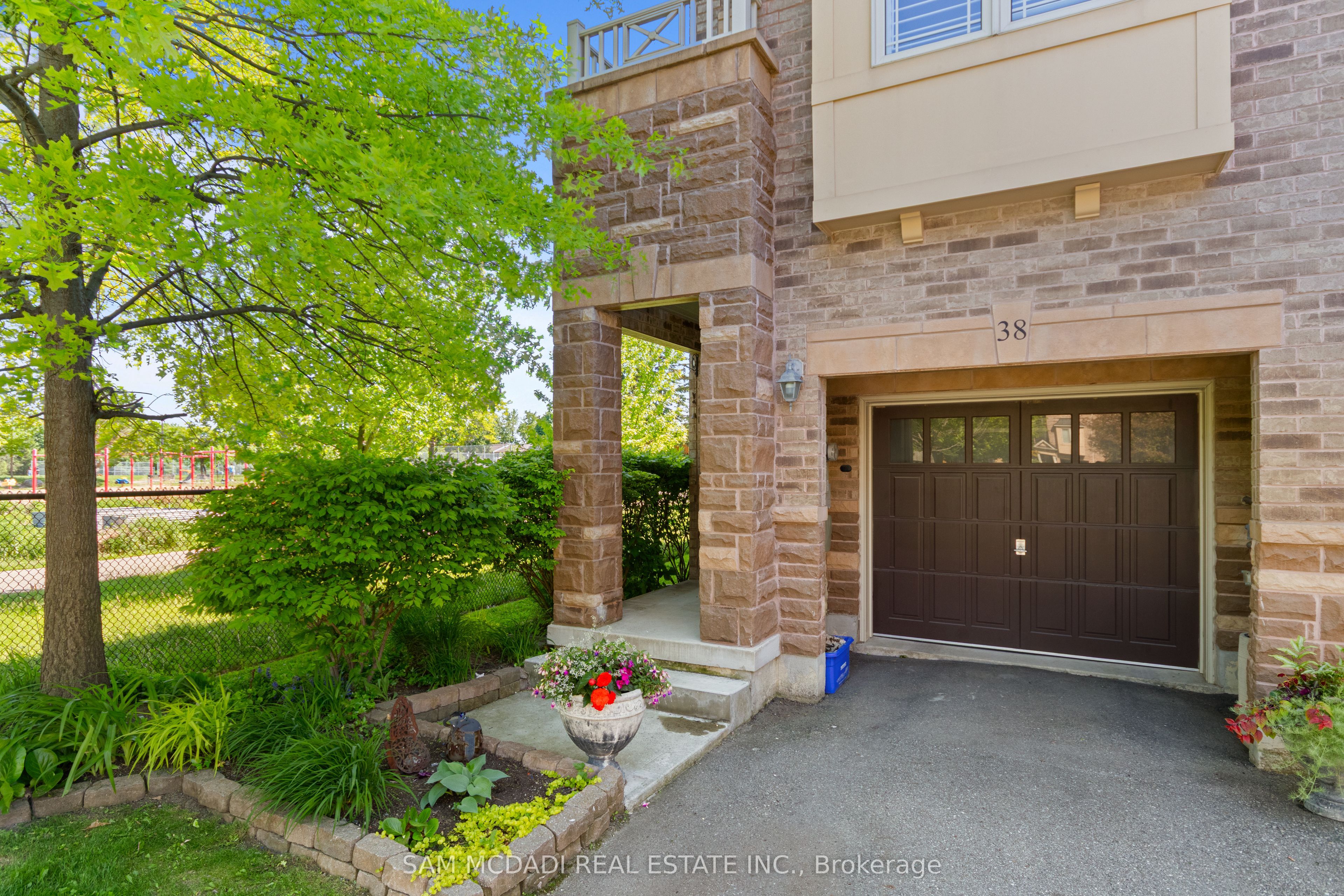 6625 Falconer Drive 38, Mississauga, ON L5N 0C8 photo 2