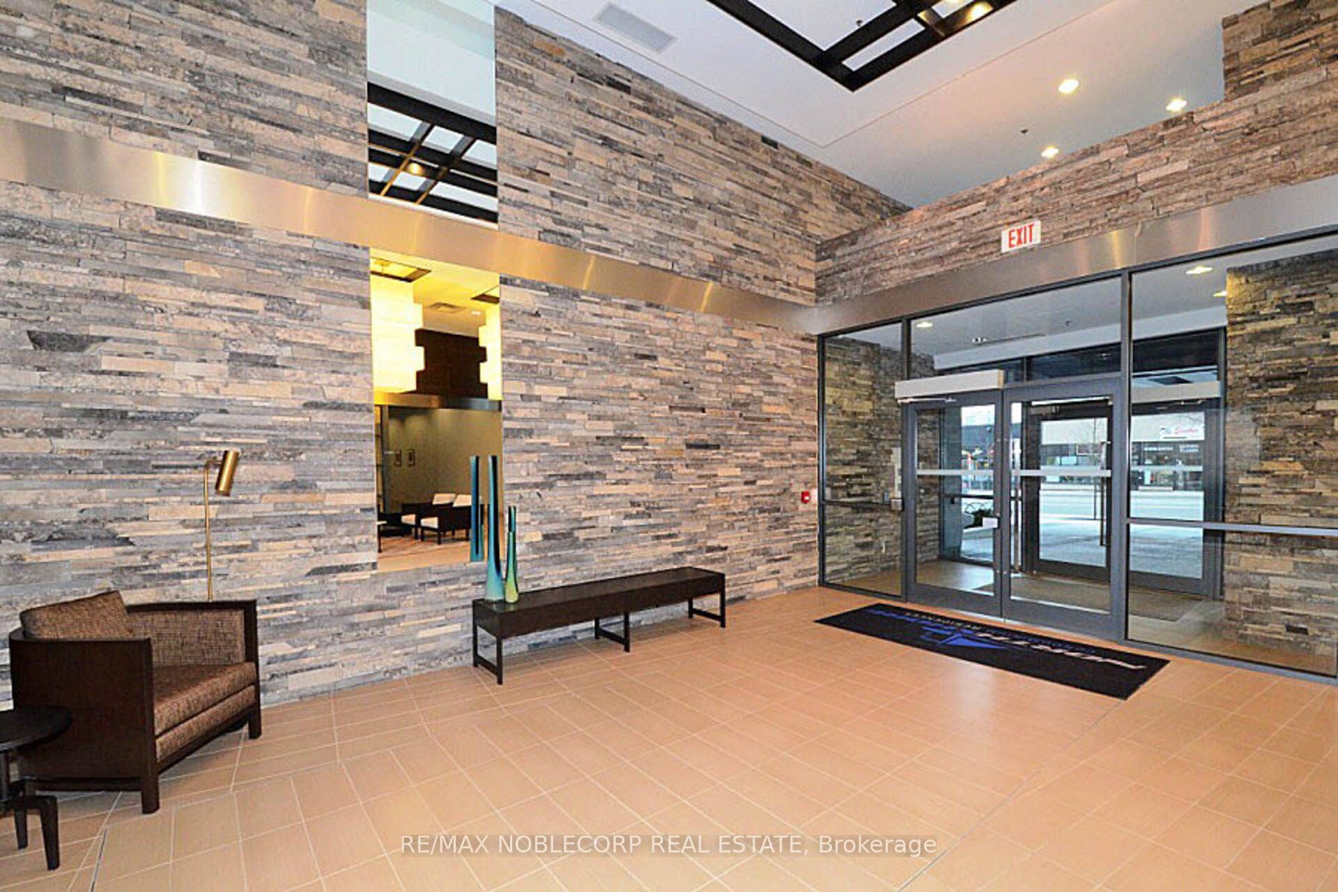 1 Hurontario Street 415, Mississauga, ON L5G 0A3 photo 5