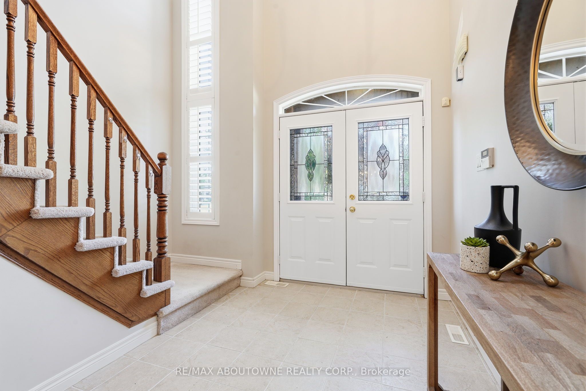 2381 Grand Oak Trail, Oakville, ON L6M 4V4 photo 3