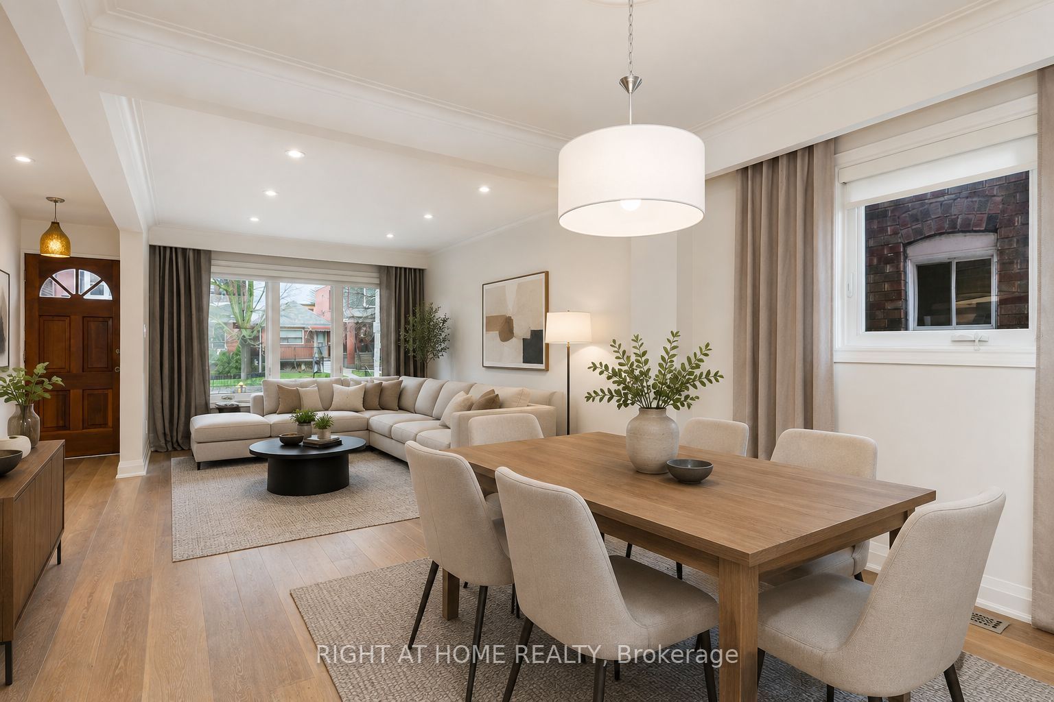 147 Ascot Avenue, Toronto, ON M6E 1G5 photo 3