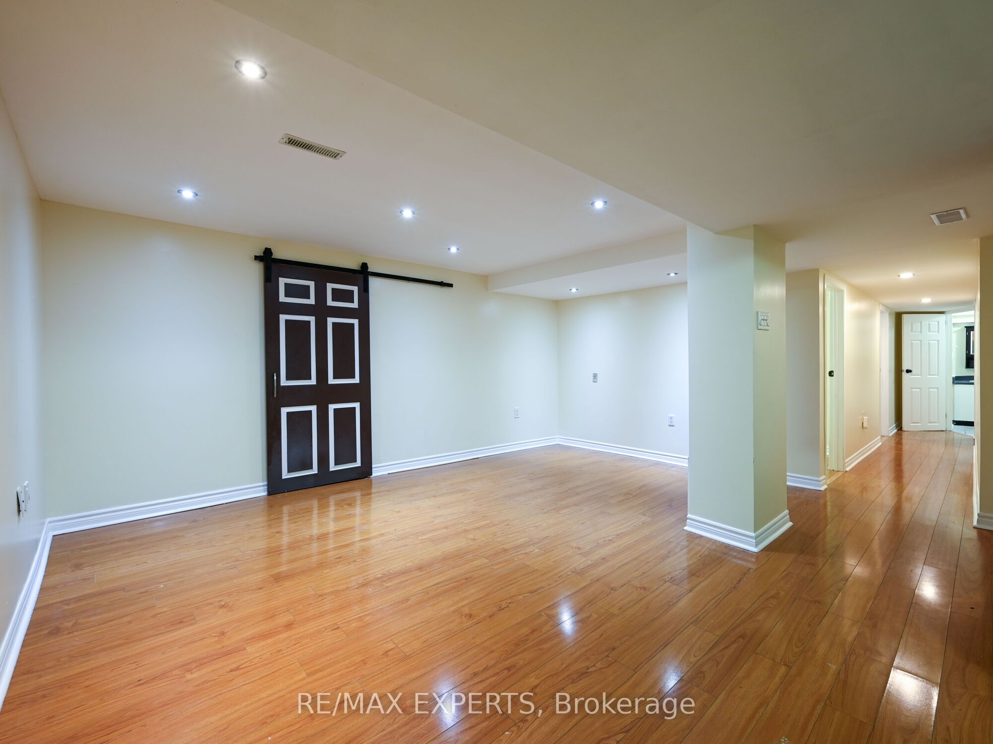 32 Morton Way, Brampton, ON L6Y 2R7 photo 3