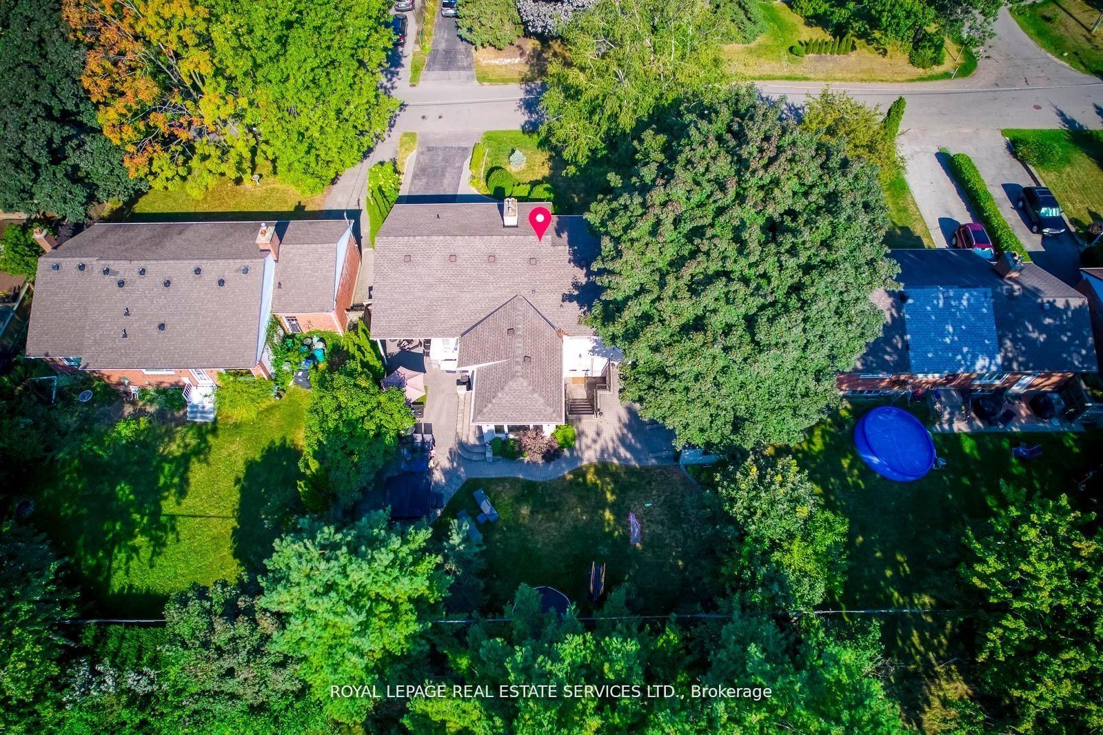 1602 Lincolnshire Boulevard, Mississauga, ON L5E 2S7 photo 5