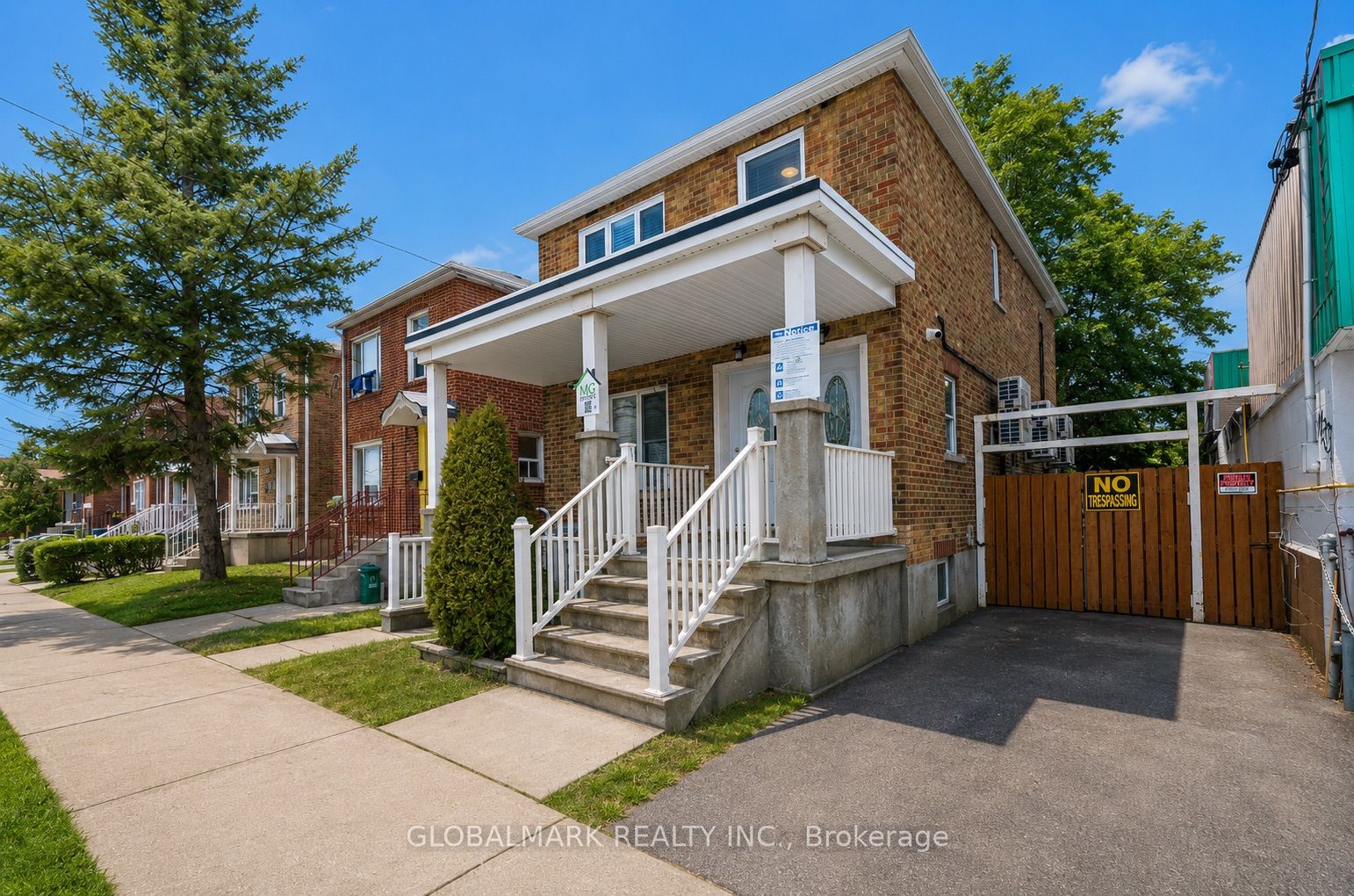 1382 Weston Road, Toronto, ON M6M 4R8 photo 2