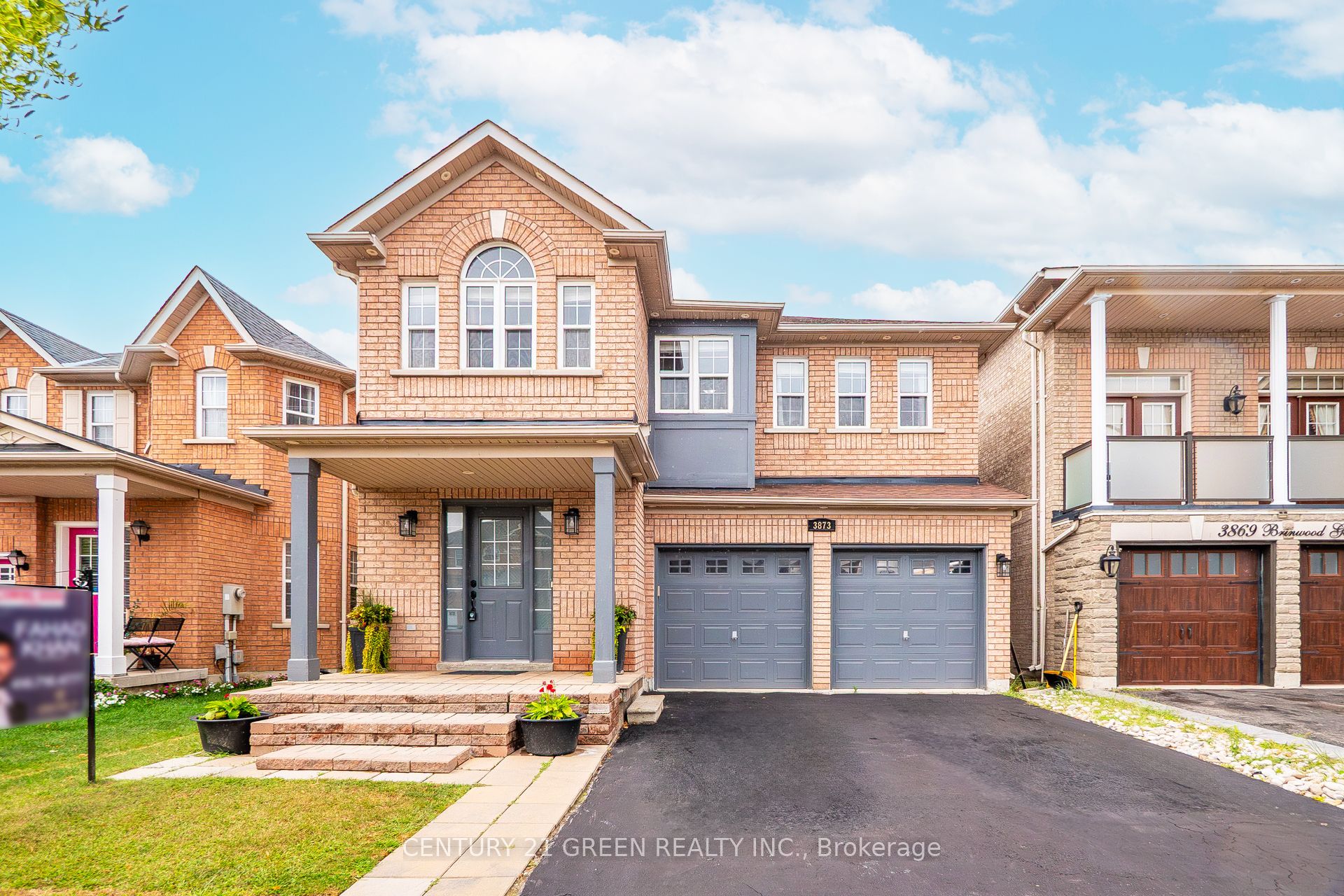 3873 Brinwood Gate, Mississauga, ON L5M 7H3 photo 2