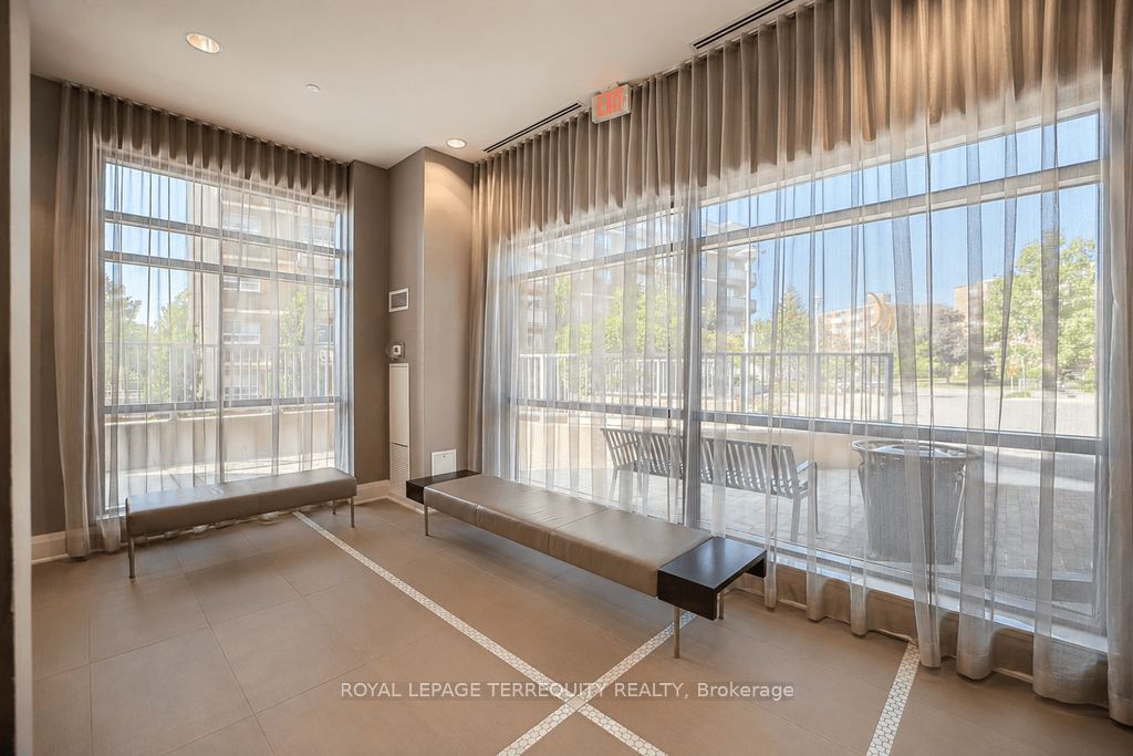 35 Fontenay Court 202, Toronto, ON M9A 0E2 photo 5