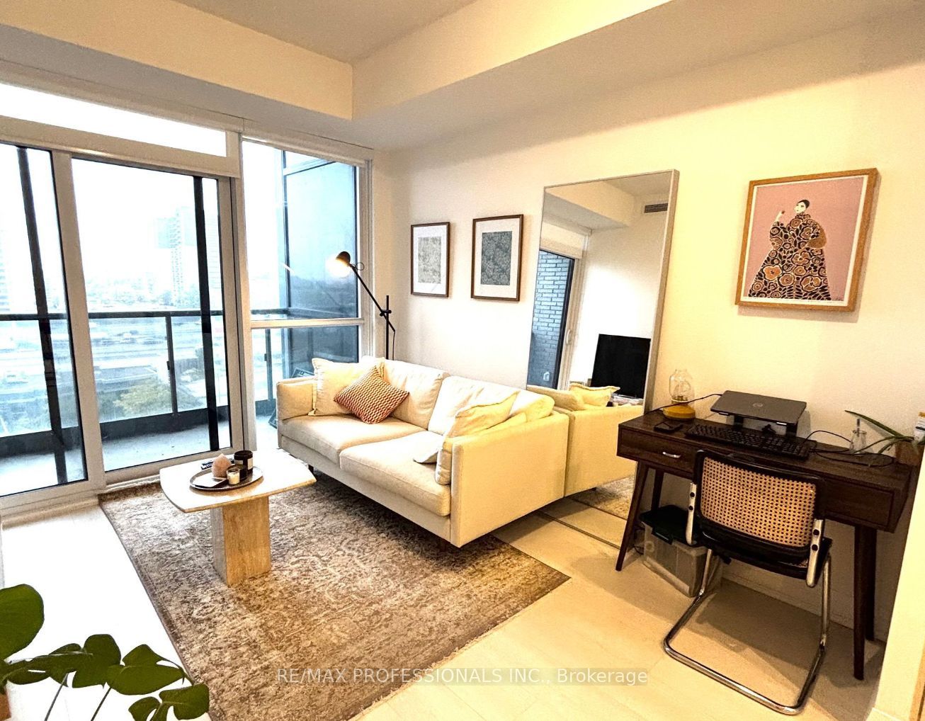 10 Gibbs Road 726, Toronto, ON M9B 0E2 photo 4