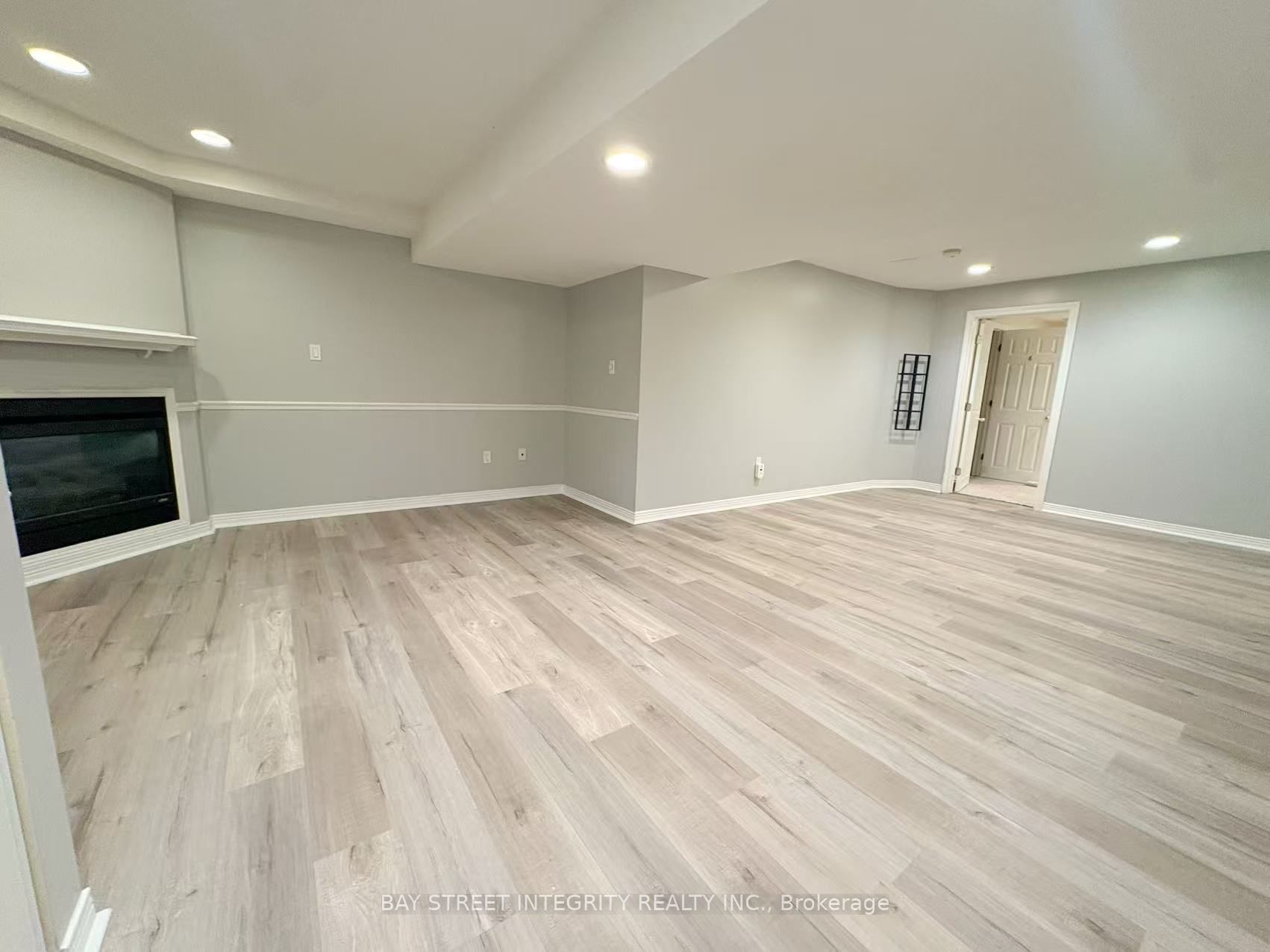 414 River Glen Boulevard, Oakville, ON L6H 5X5