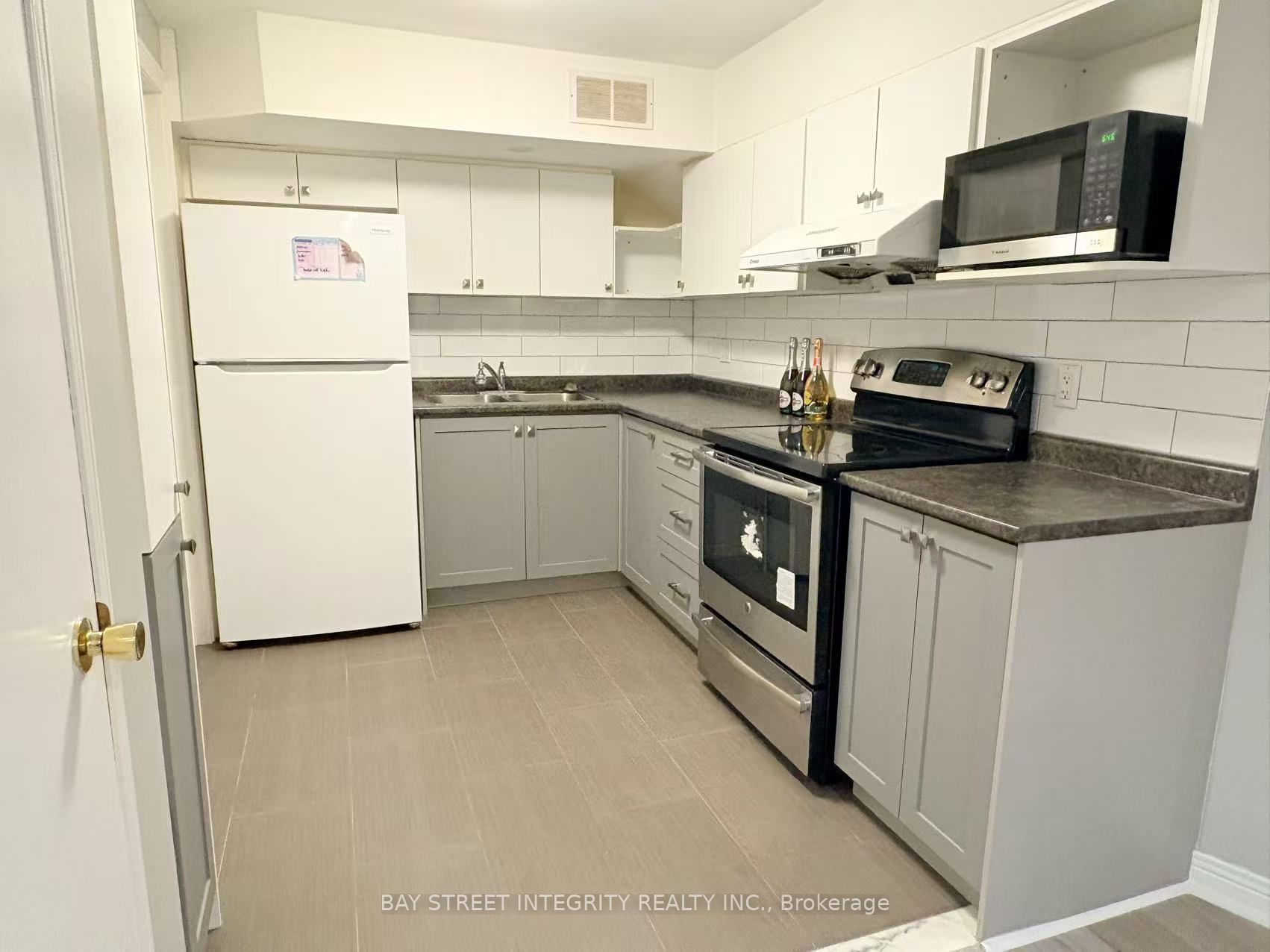 414 River Glen Boulevard, Oakville, ON L6H 5X5 photo 5