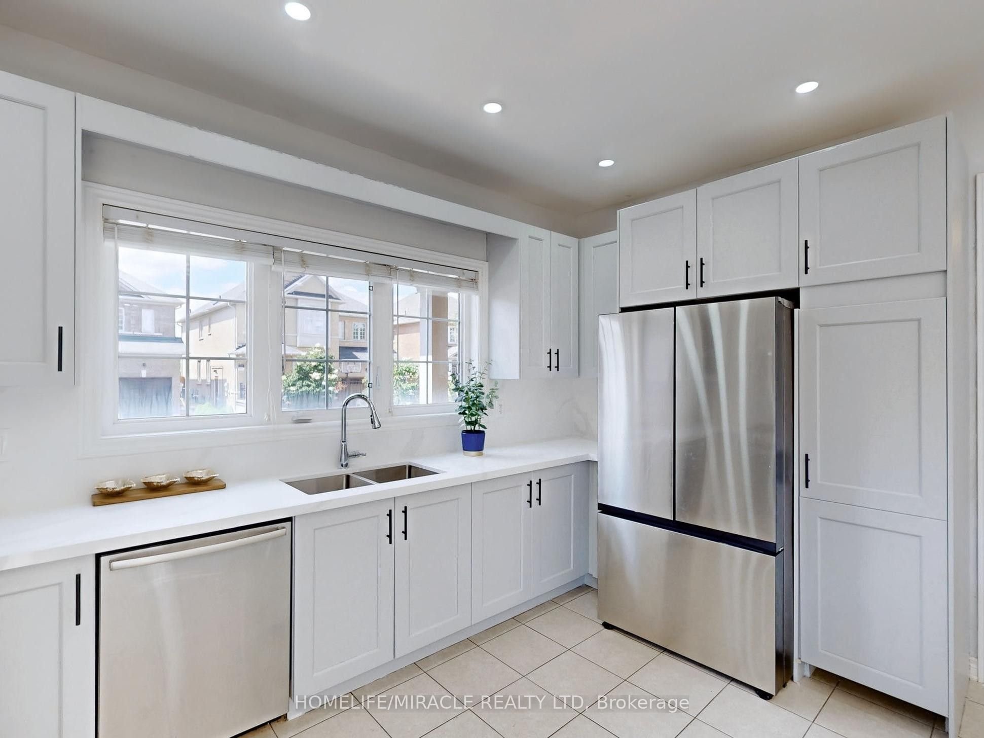 63 Sleightholme Crescent Upper, Brampton, ON L6P 3E7 photo 3