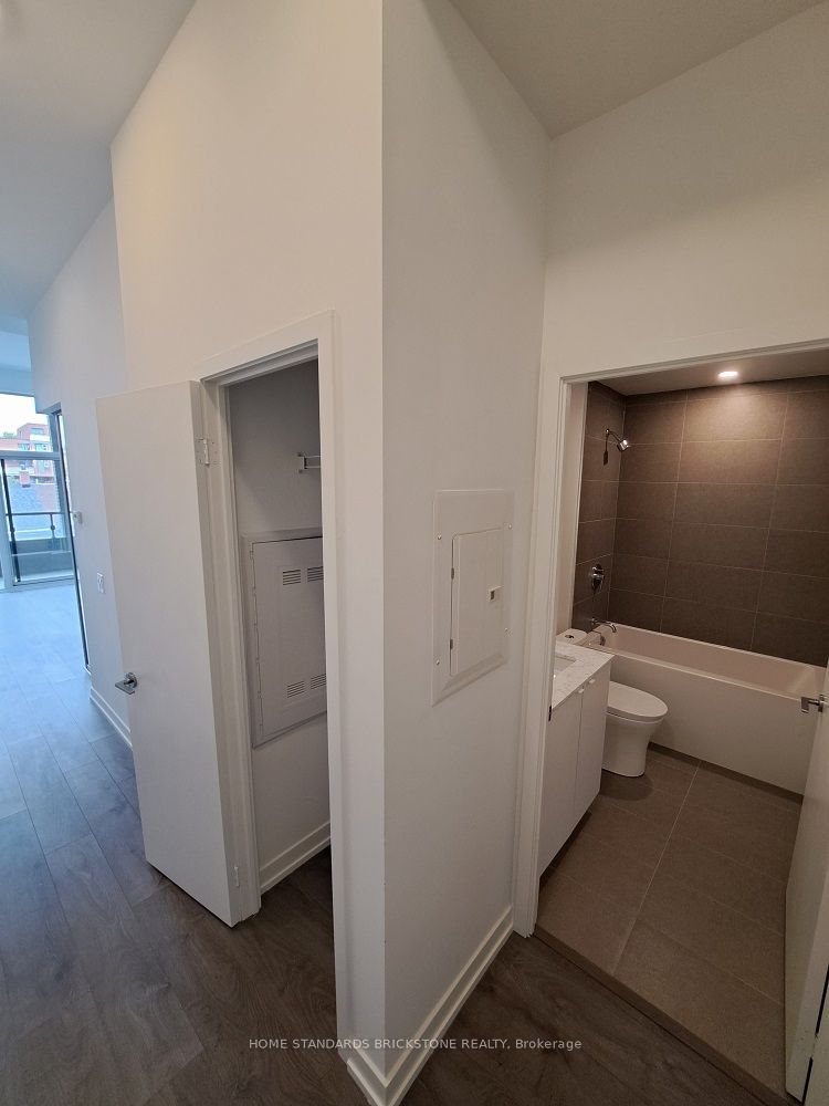 270 Dufferin Street 215, Toronto, ON M6K 0H8 photo 4