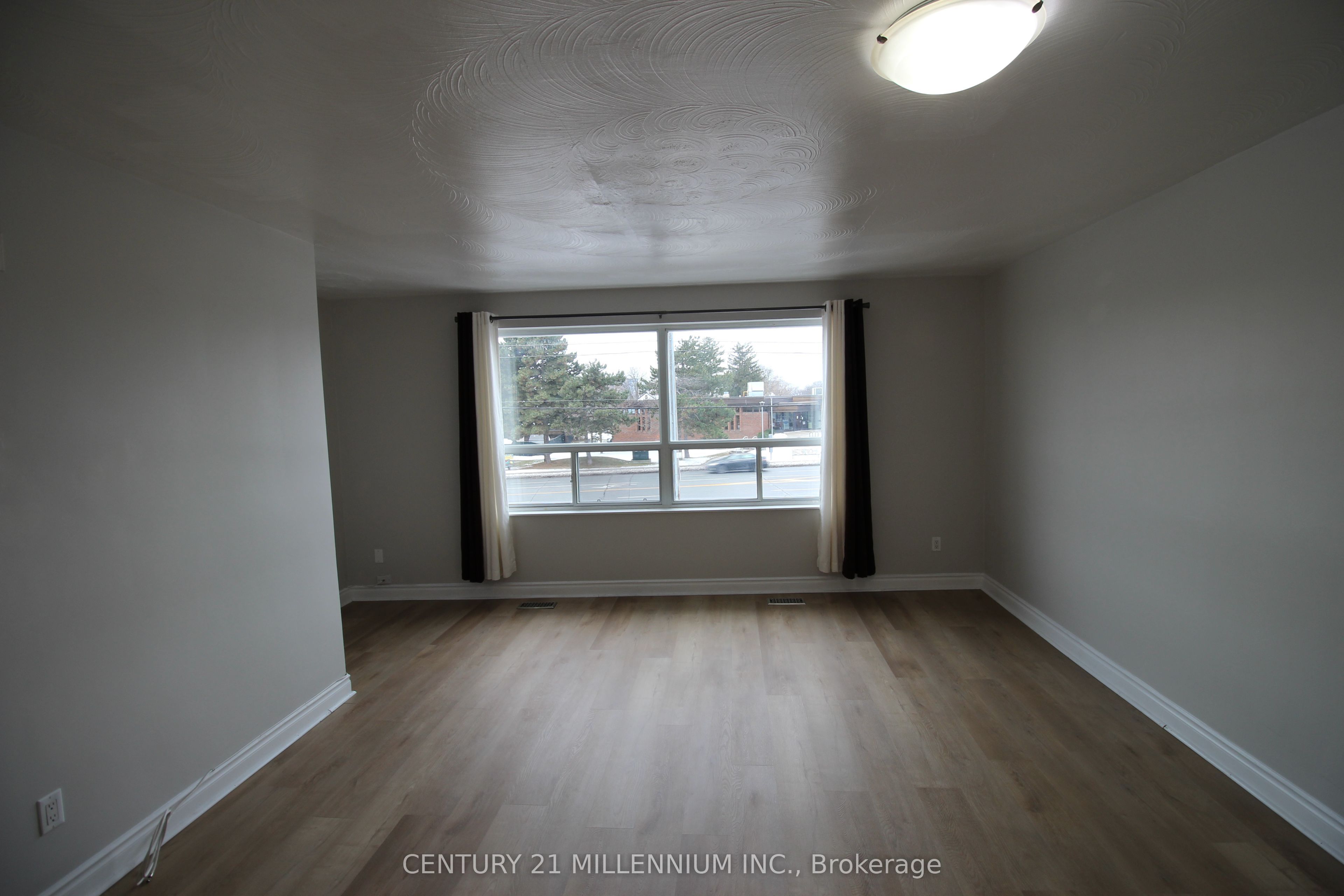 2991 Islington Avenue Upper, Toronto, ON M9L 2K9 photo 4